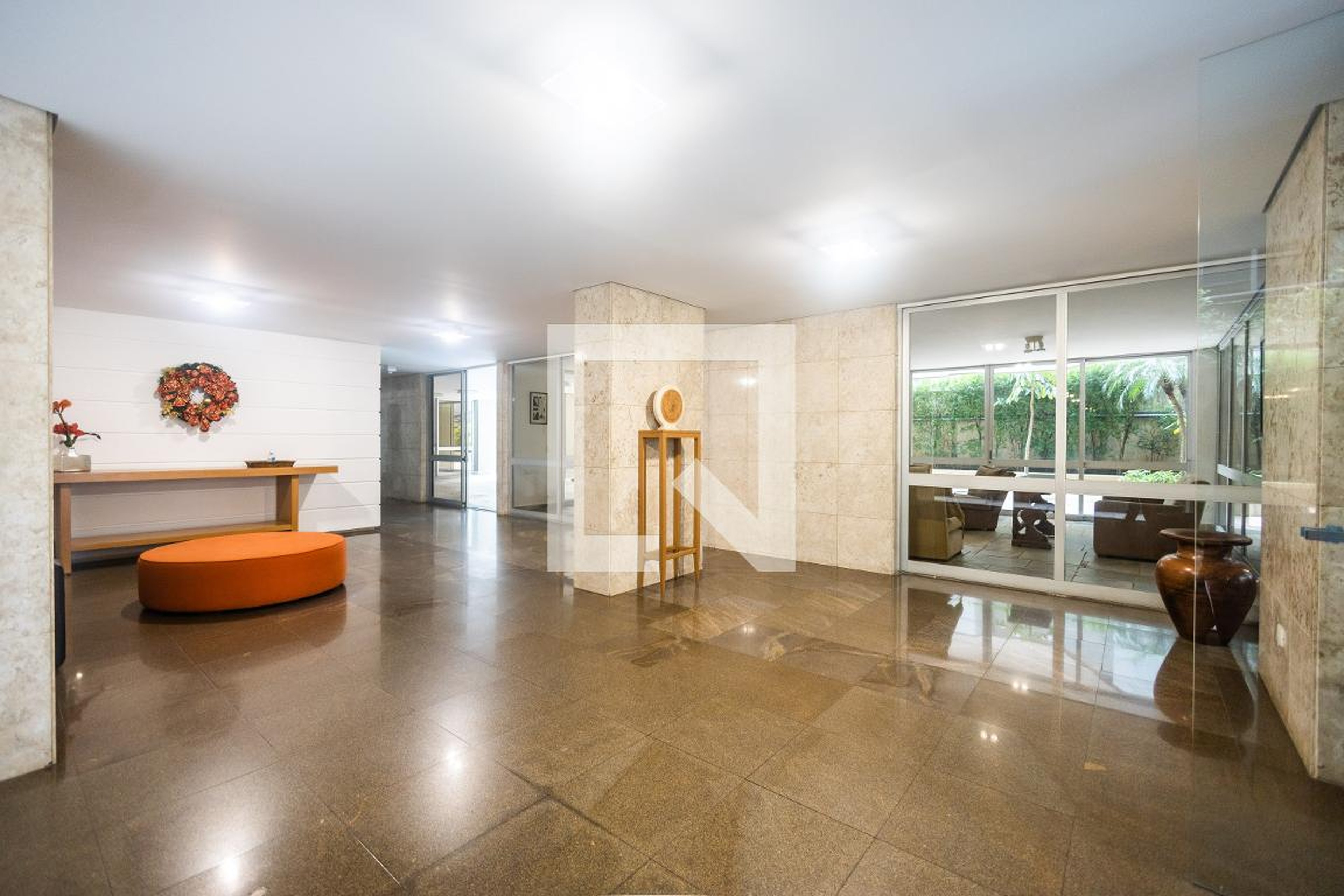 Hall de entrada - Walter Putz