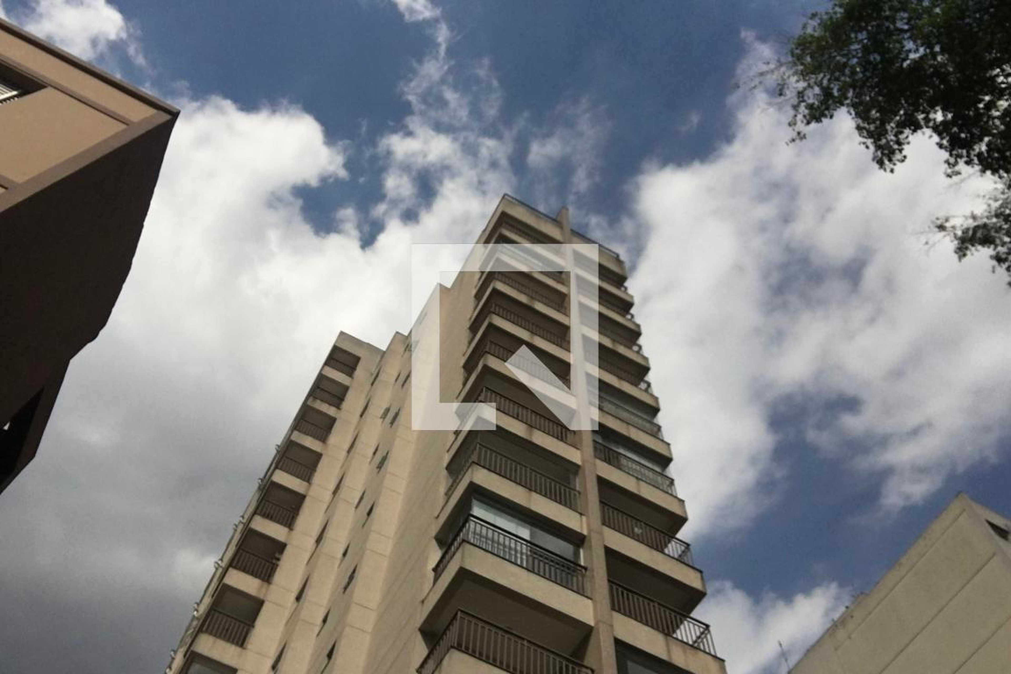 Fachada do Prédio Condomínio Tchaikovsky