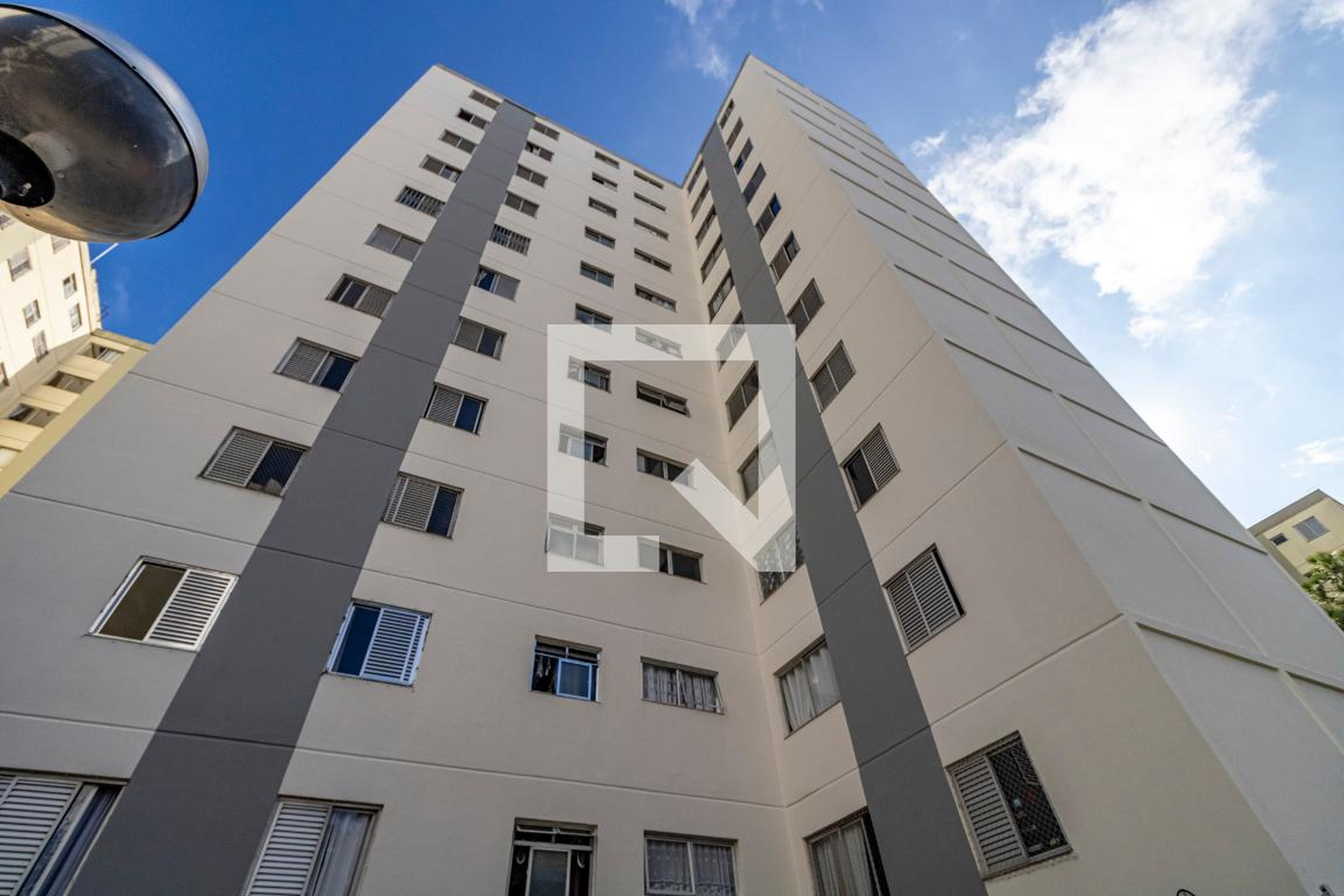 Fachada do Prédio Condomínio em Rua Pereira da Nóbrega, 143