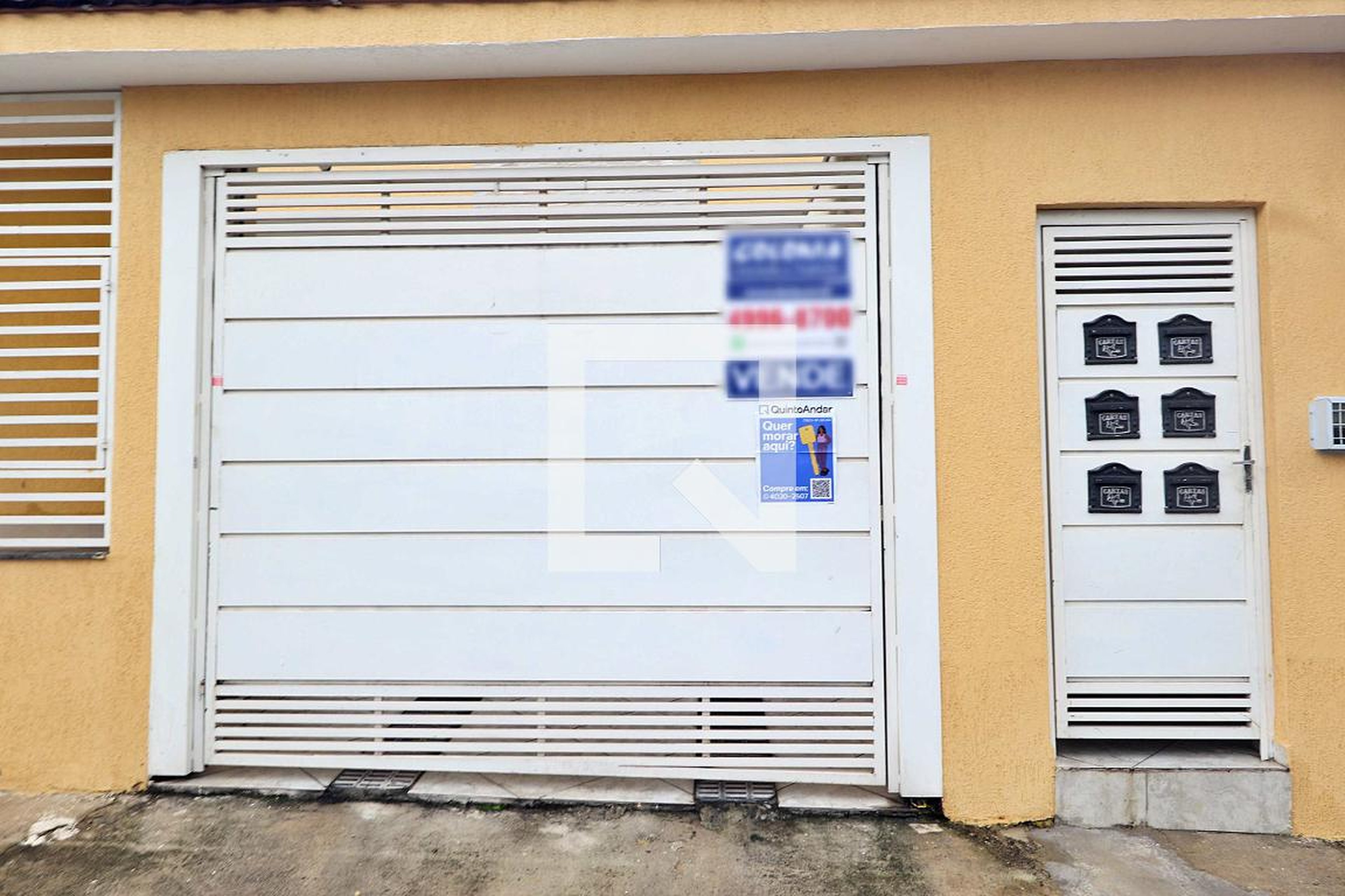 Fachada Condomínio em Rua Cesarina Ferreira, 280