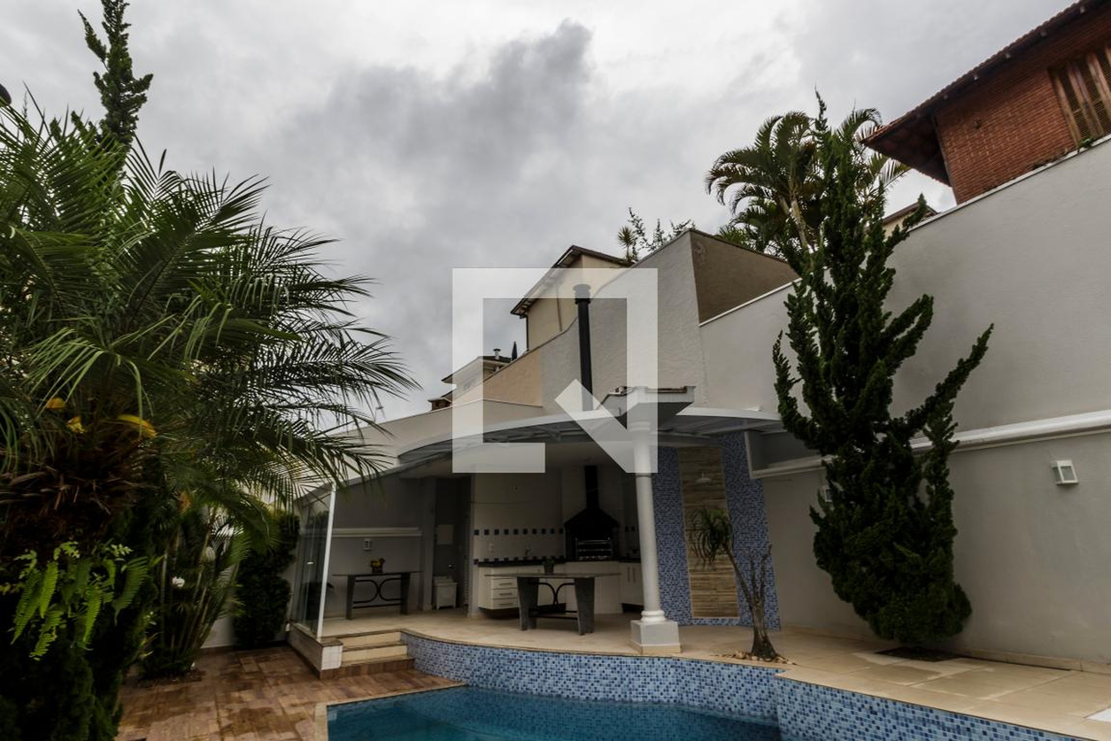 Fachada Condomínio em Alameda das Camélias, 476