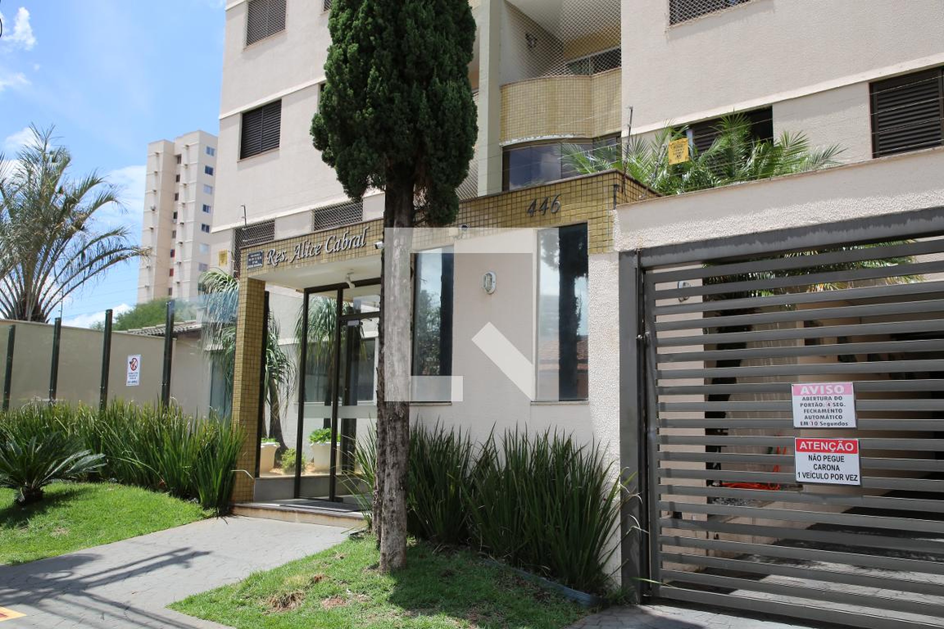 Fachada do Prédio Residencial Alice Cabral