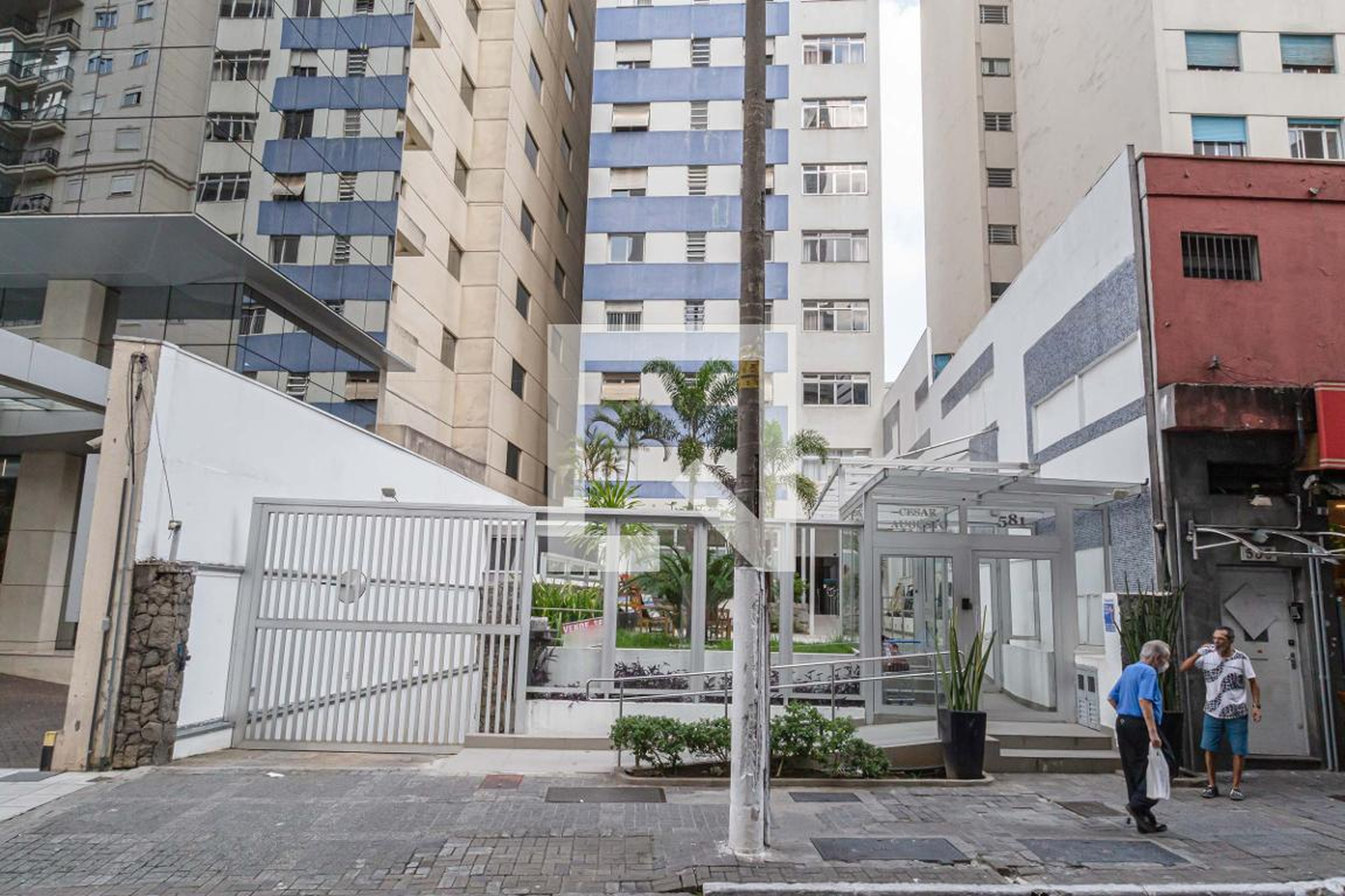 Fachada do Prédio Condomínio Cesar Augusto