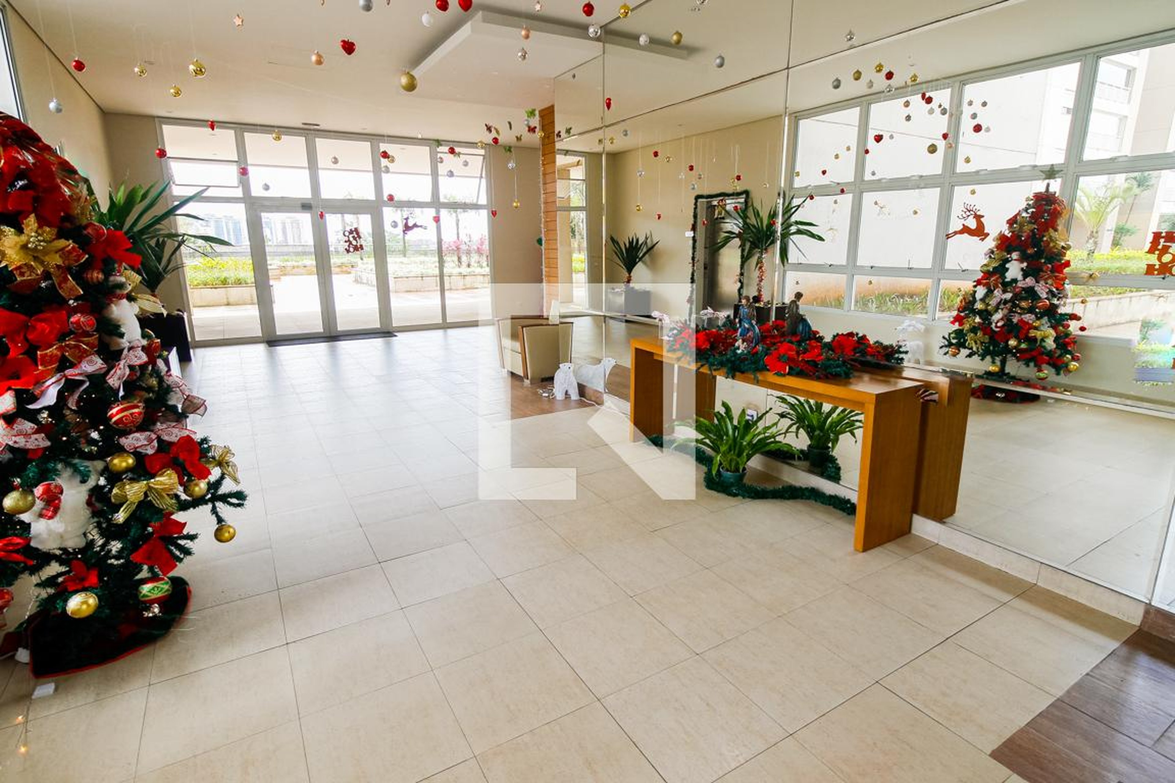 Hall de entrada Condomínio Paulistano