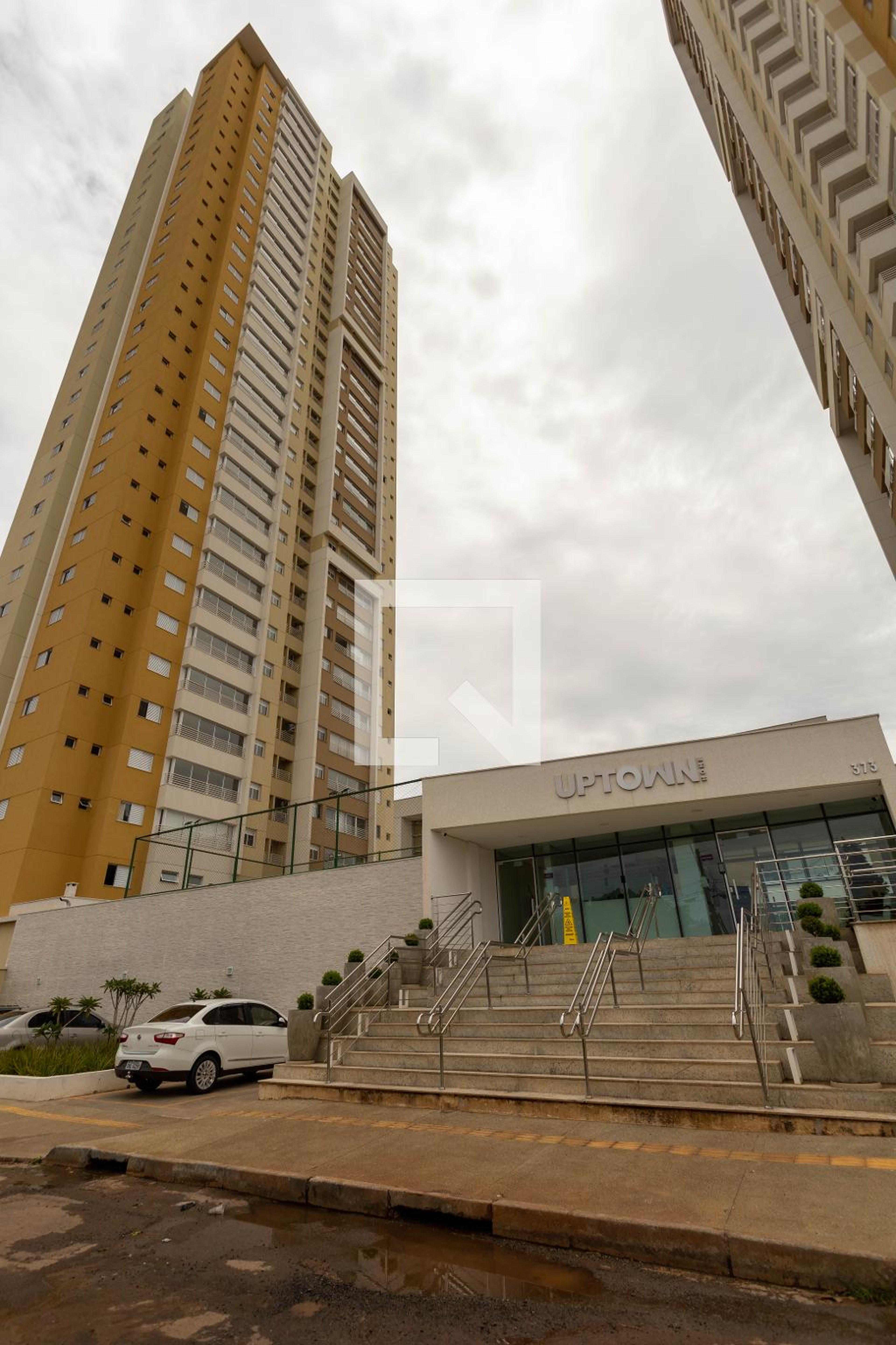 Fachada do Prédio Condomínio Uptown