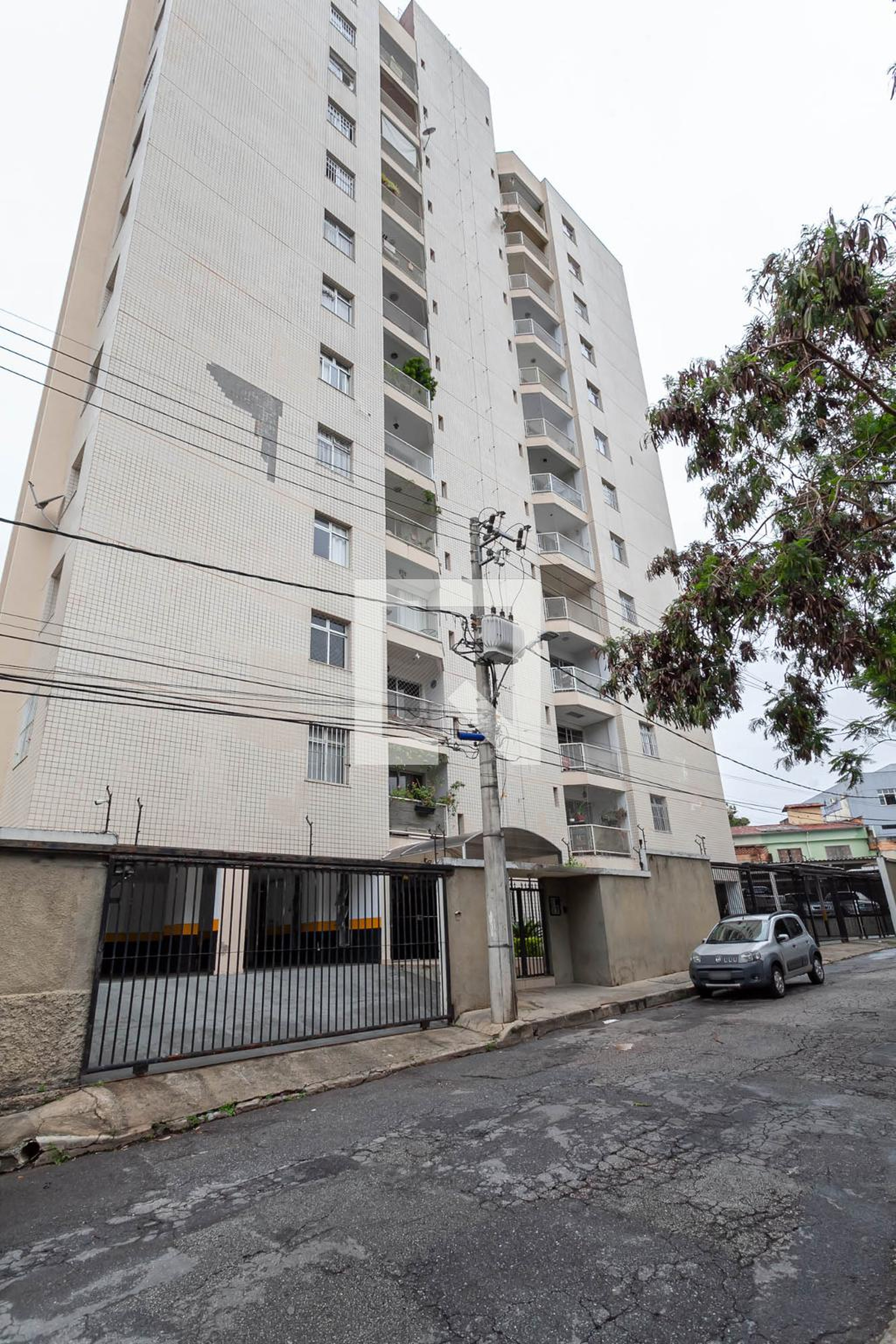 Fachada do prédio Condomínio Codomínio Residencial Veneza