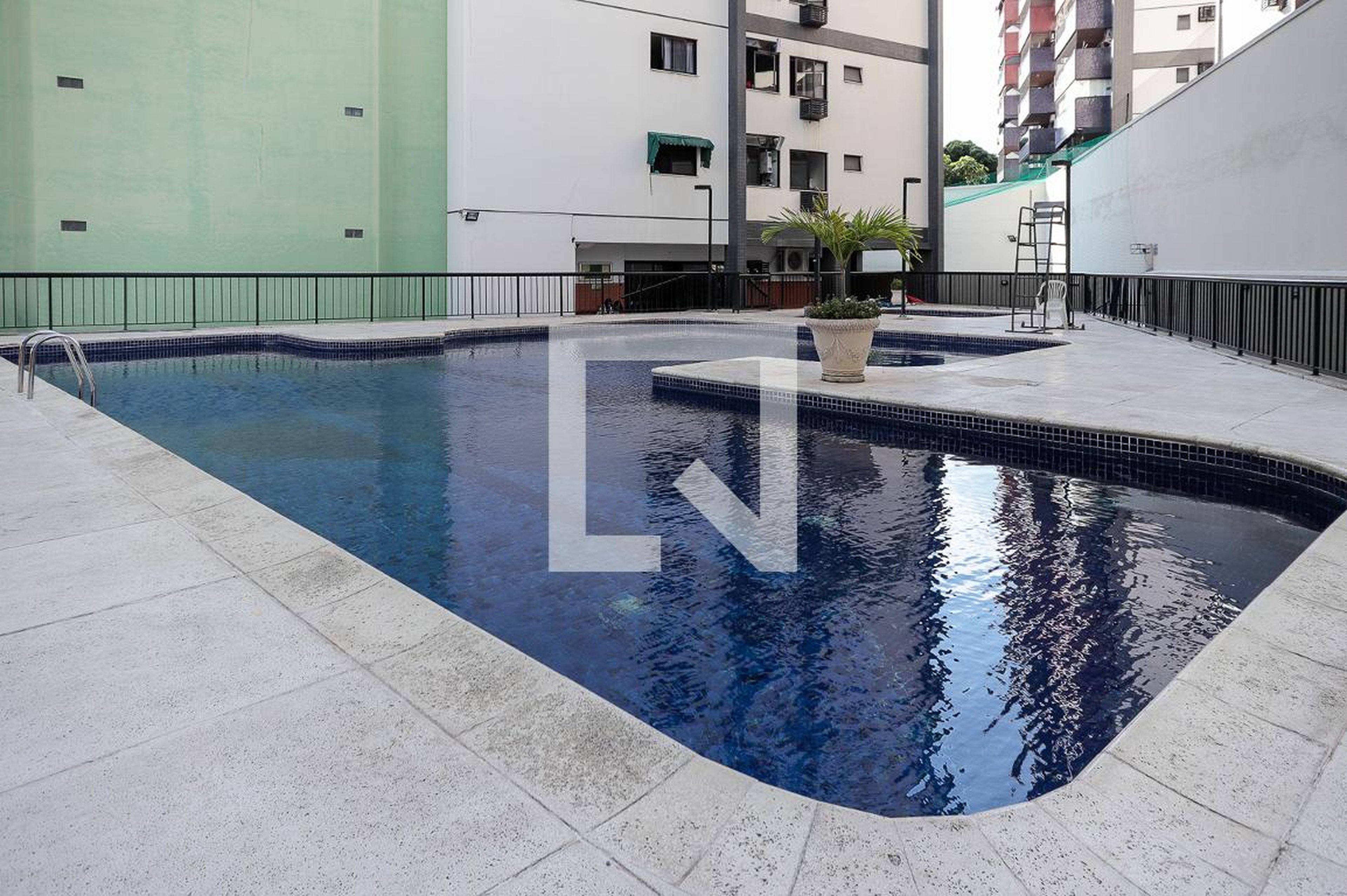 Piscina - Residência Chopin