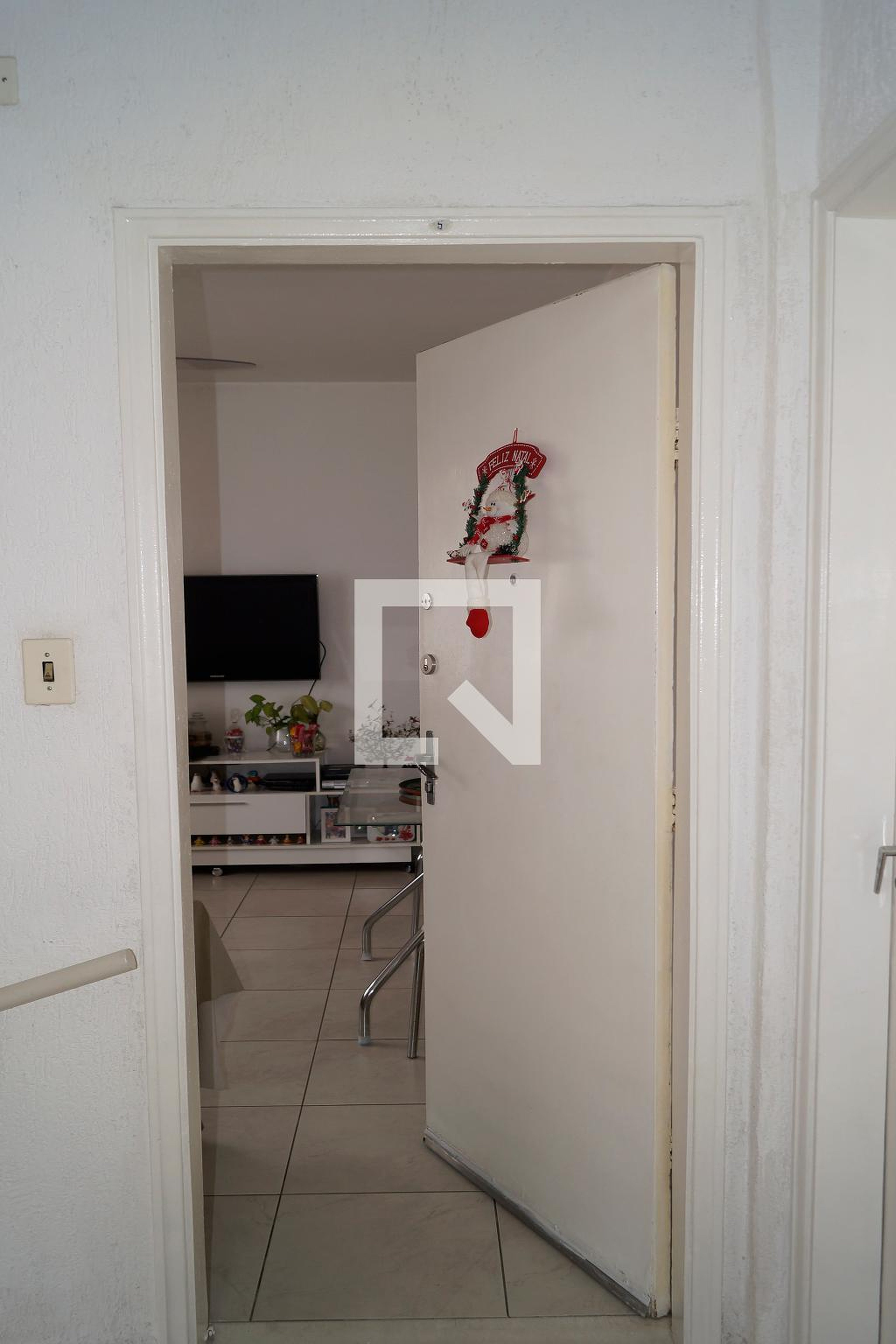 Entrada - Jorge Tibiriça