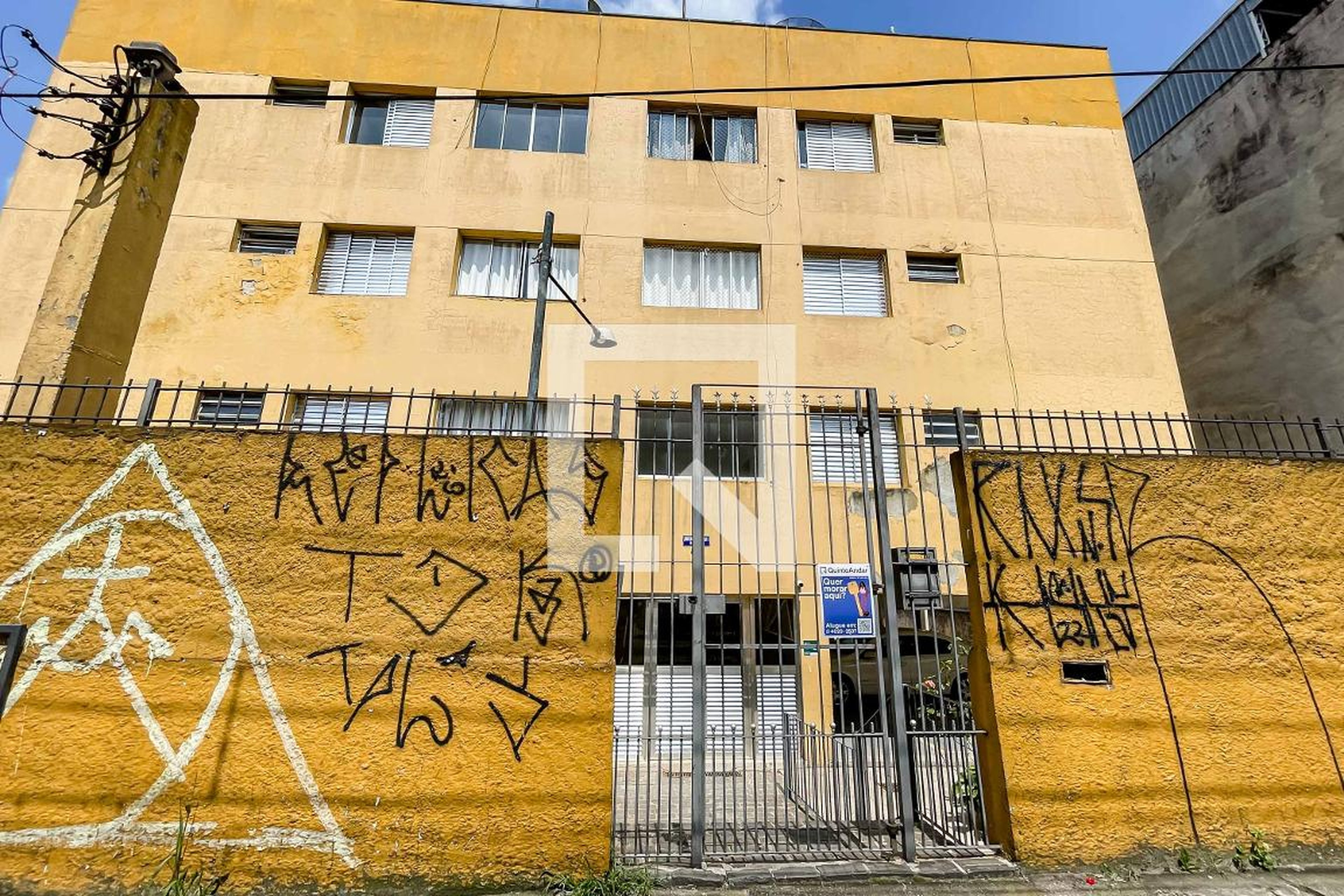 Fachada Condomínio em Avenida Doutor Márcio Munhós, 103