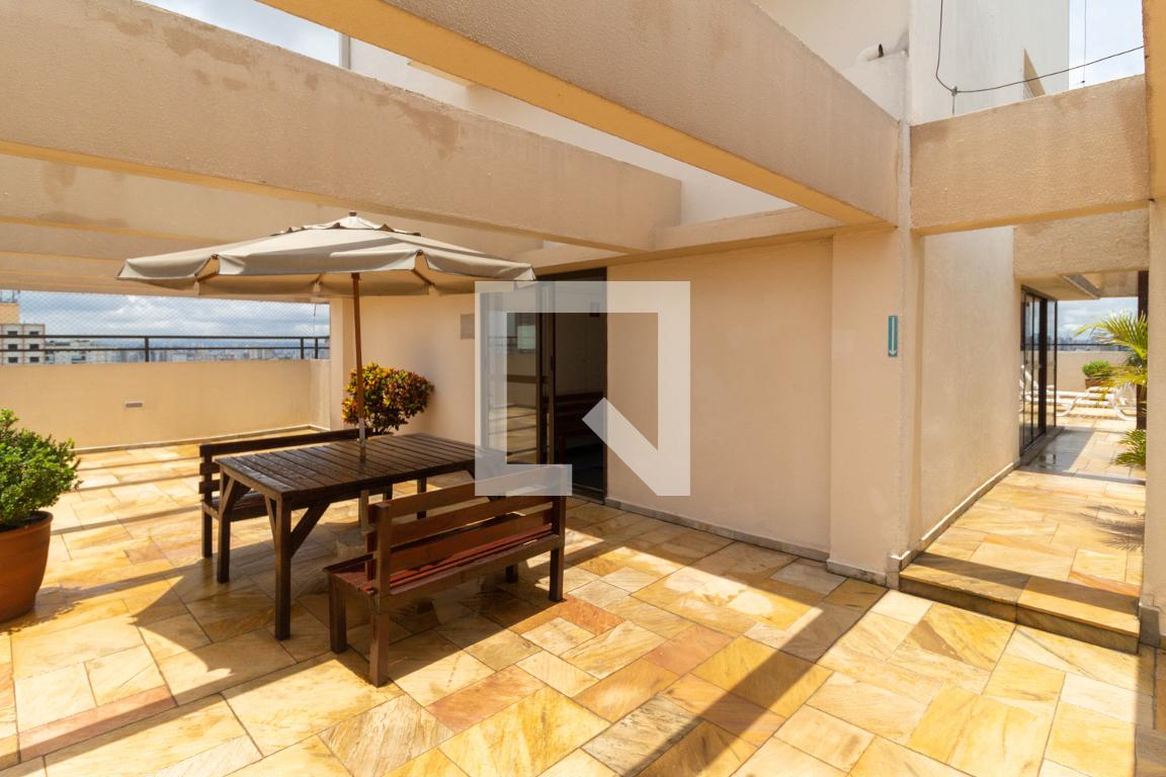 Área da piscina - Edifício Isabella