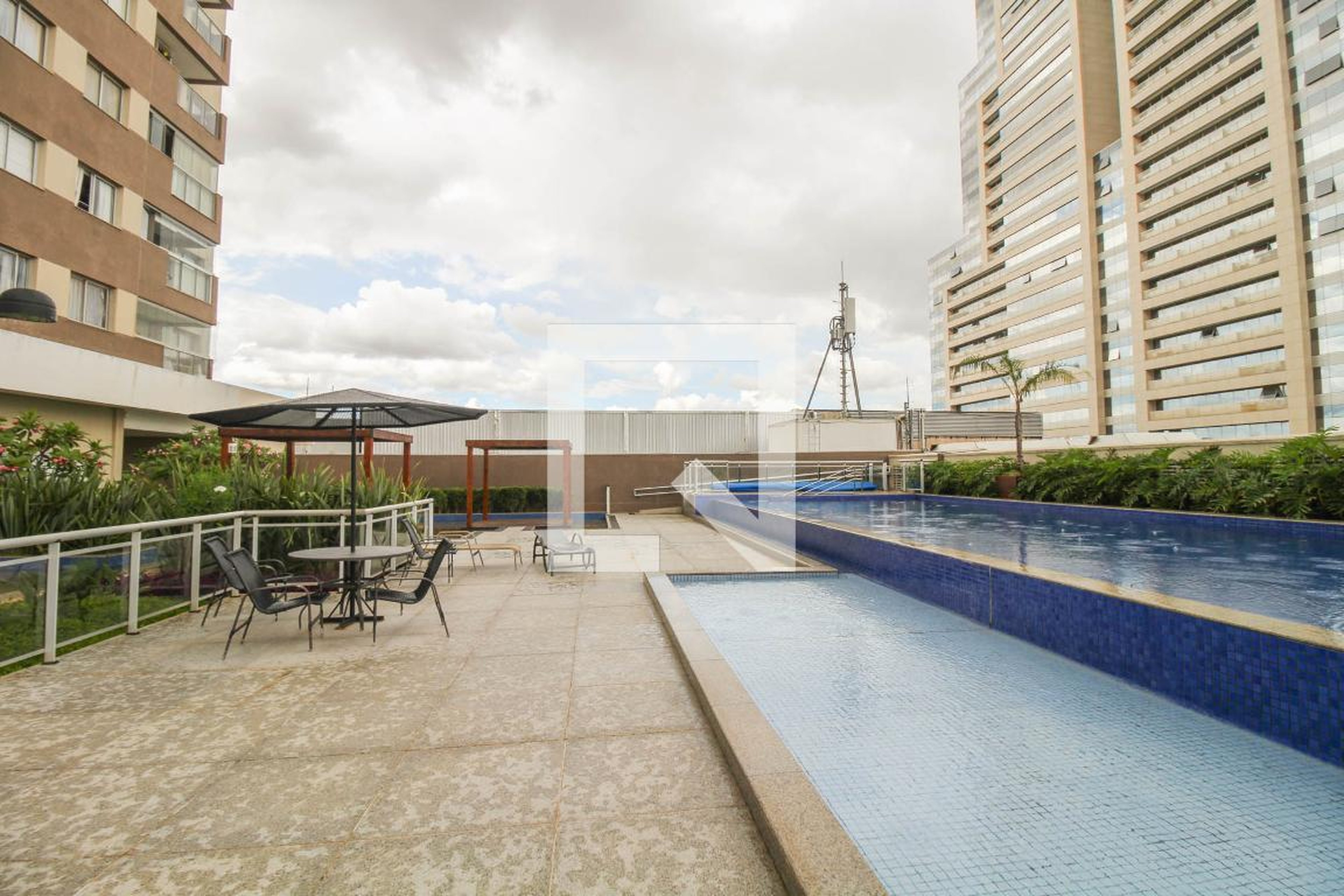 Piscina - DF Plaza