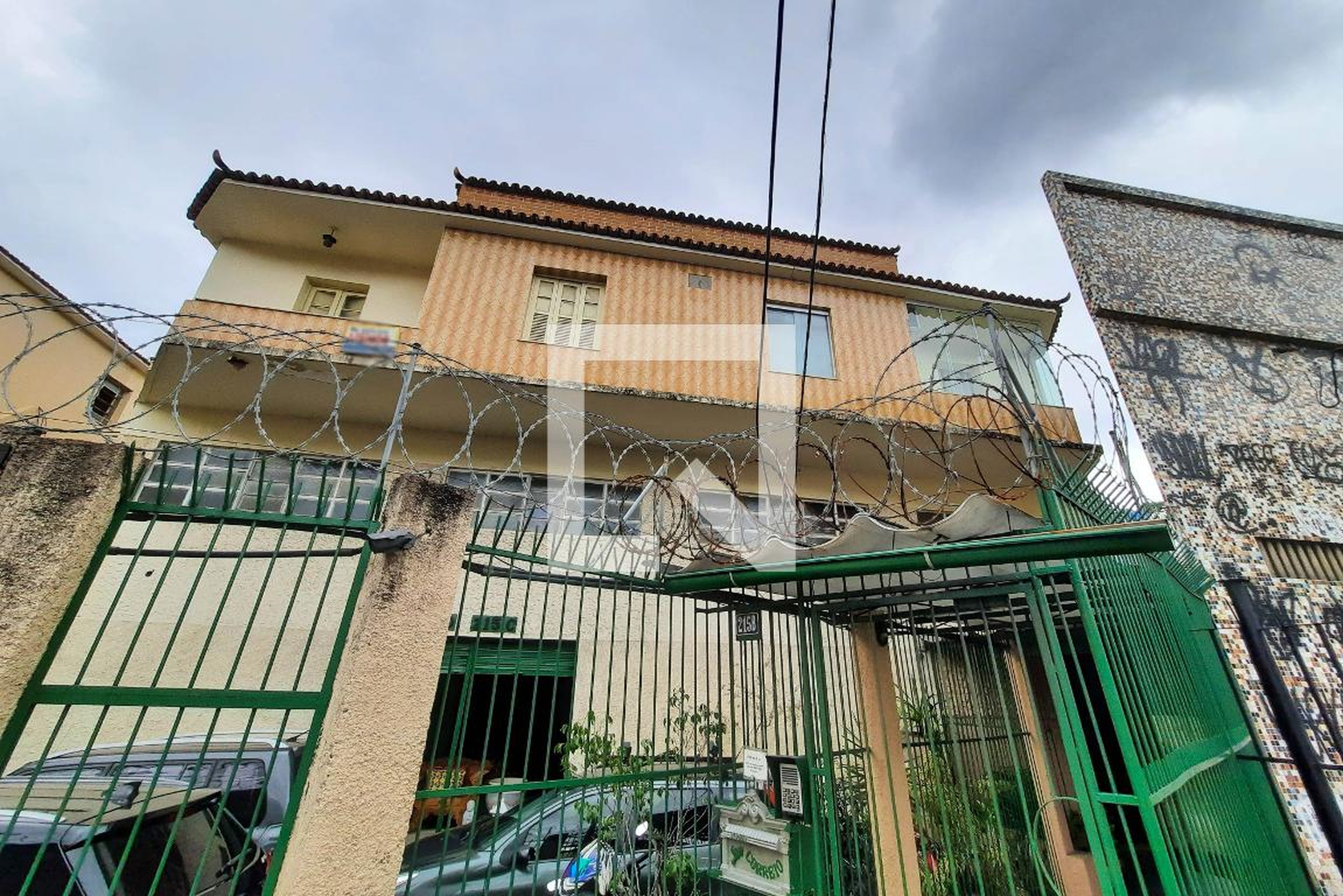 Fachada Condomínio em Rua Abdon Milanez, 221