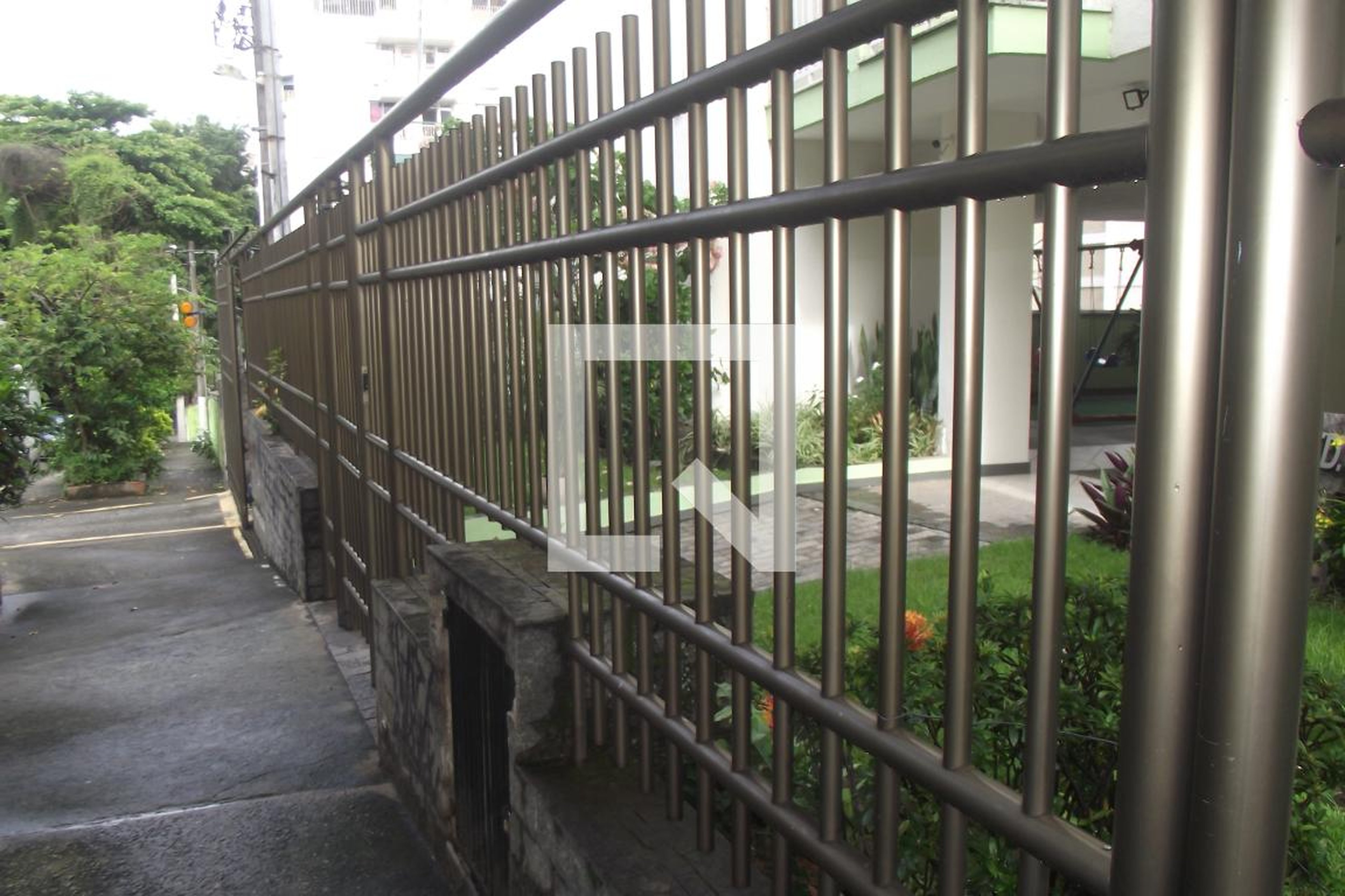 Fachada Condomínio em Travessa Teodomiro Pereira, 155