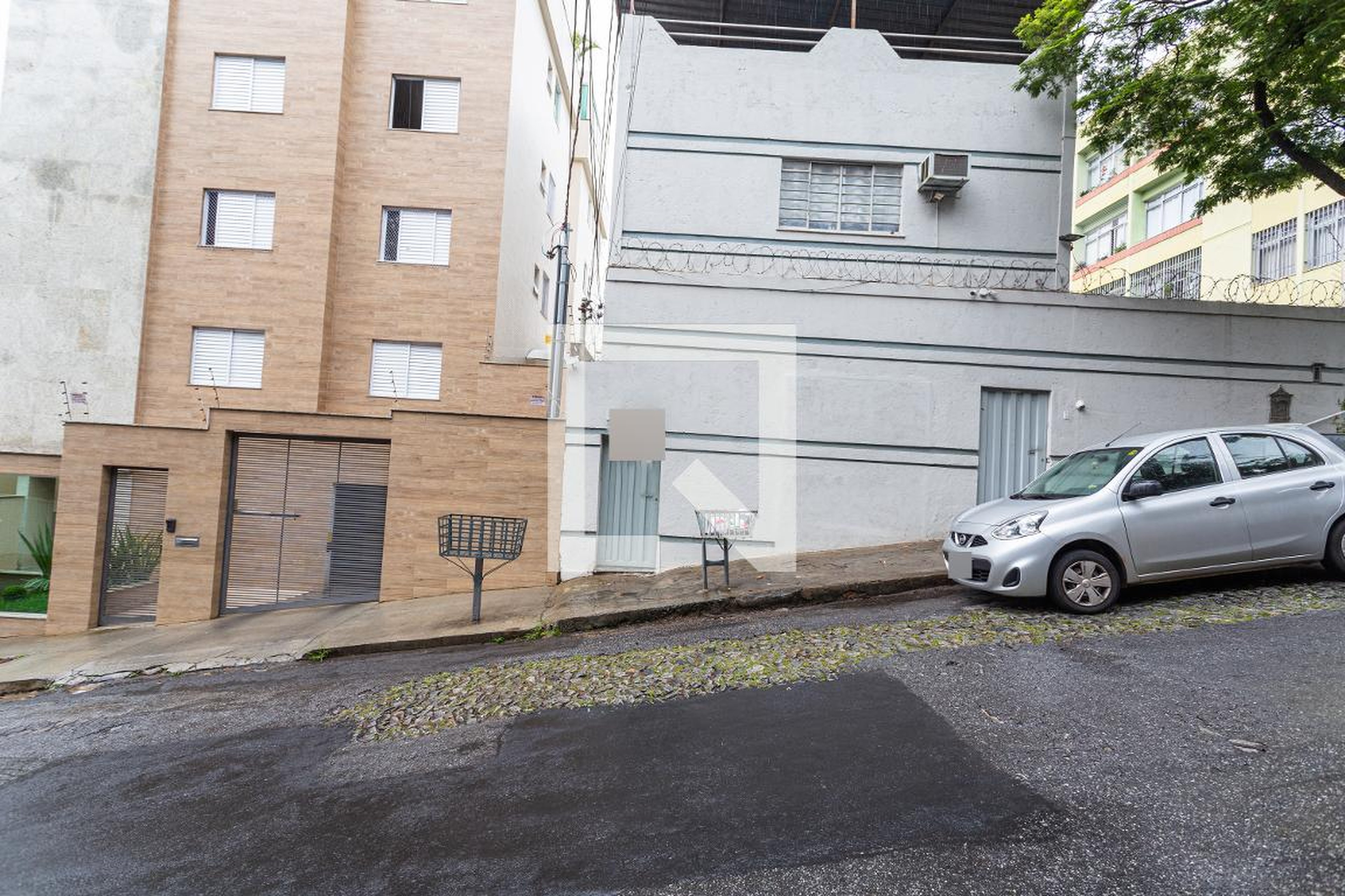 Fachada Condomínio em Rua Dom Cabral, 152