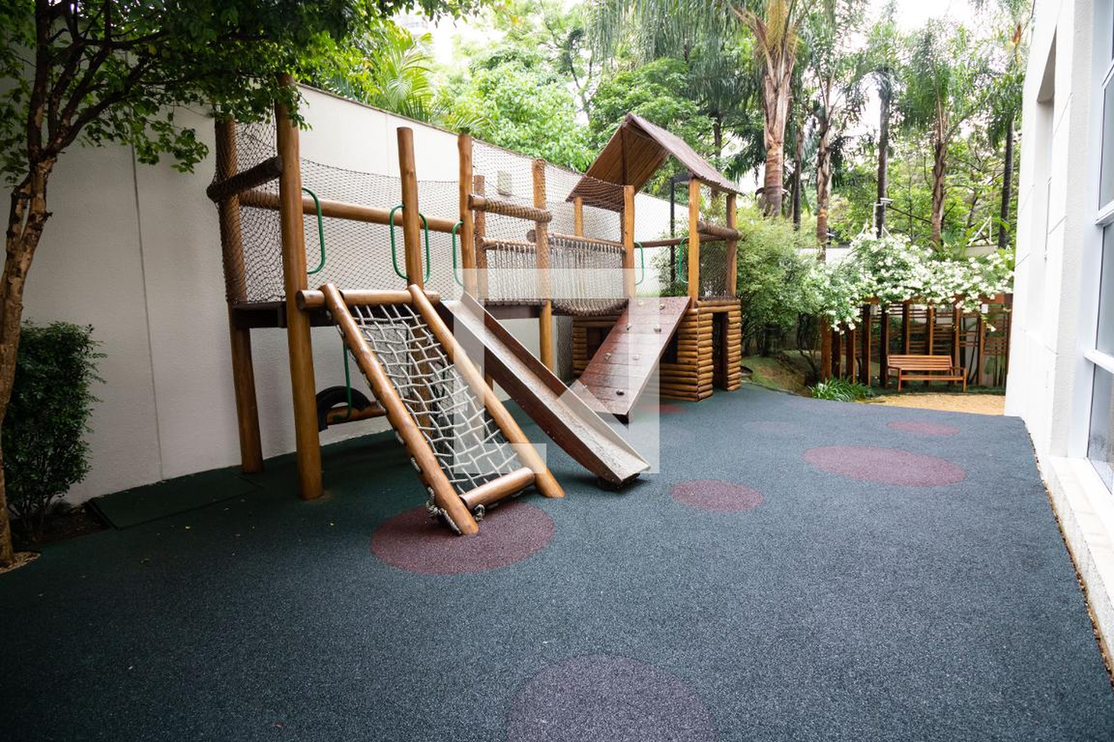Playground - Blanc