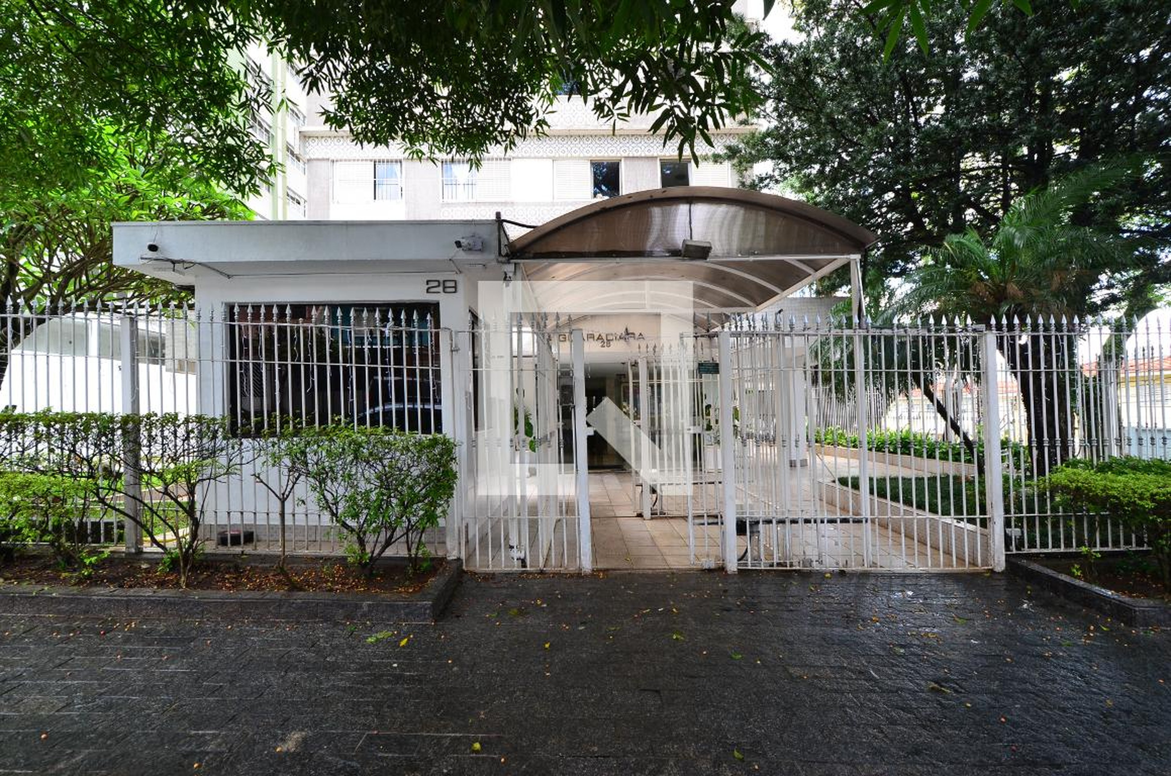 Fachada do Prédio Condomínio Guaraciara