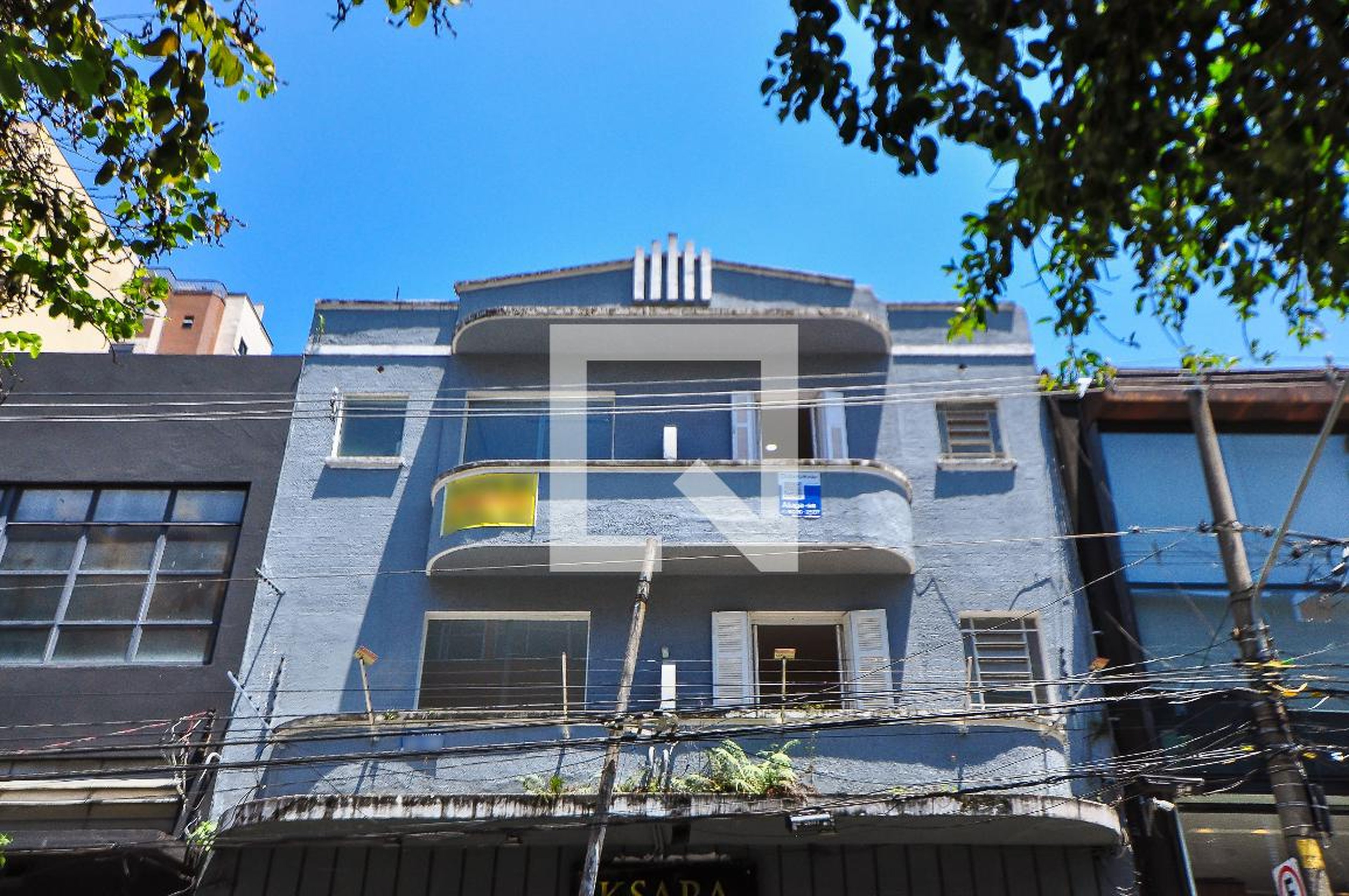 Fachada Condomínio em Rua Teodoro Sampaio, 1656