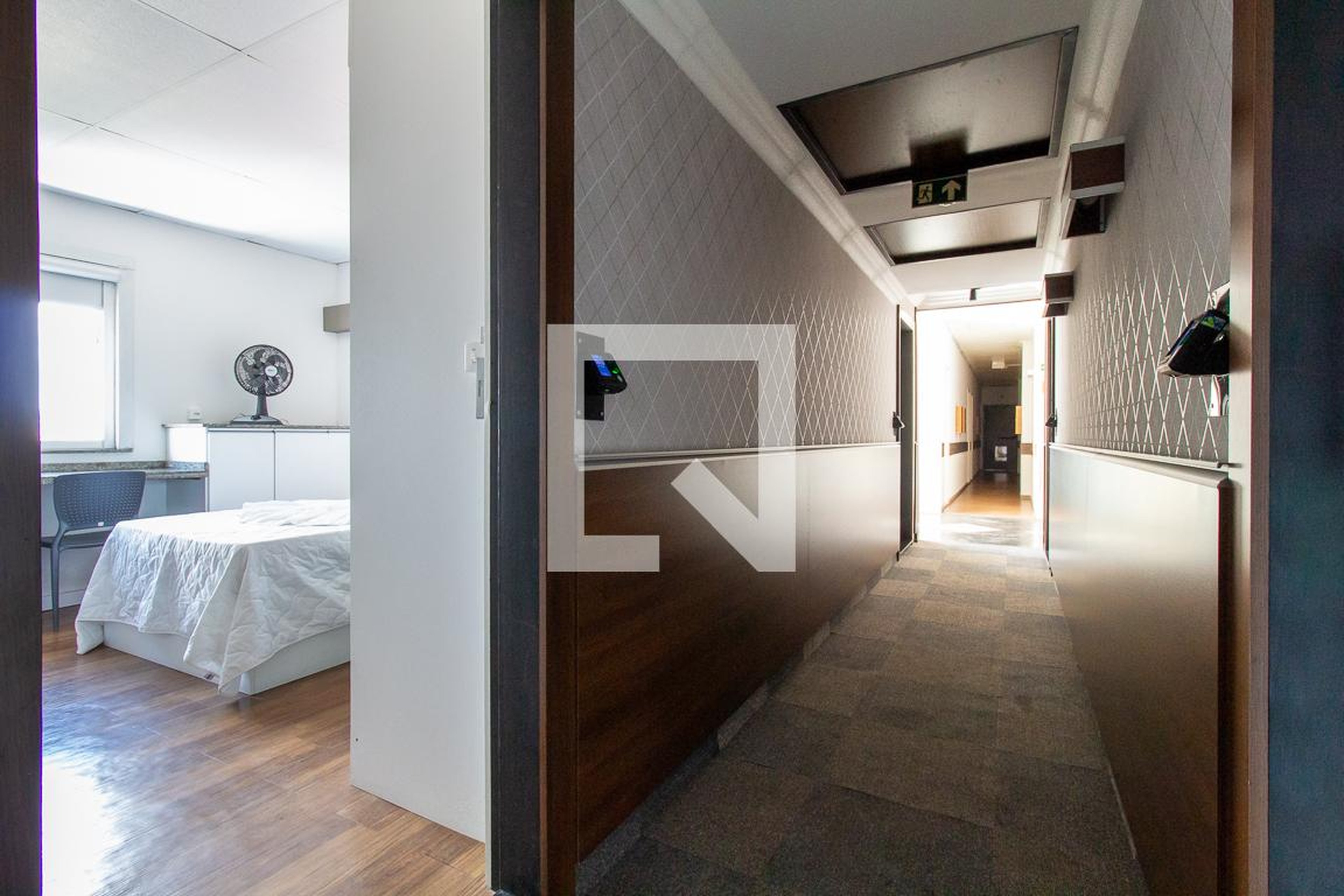 Hall - null