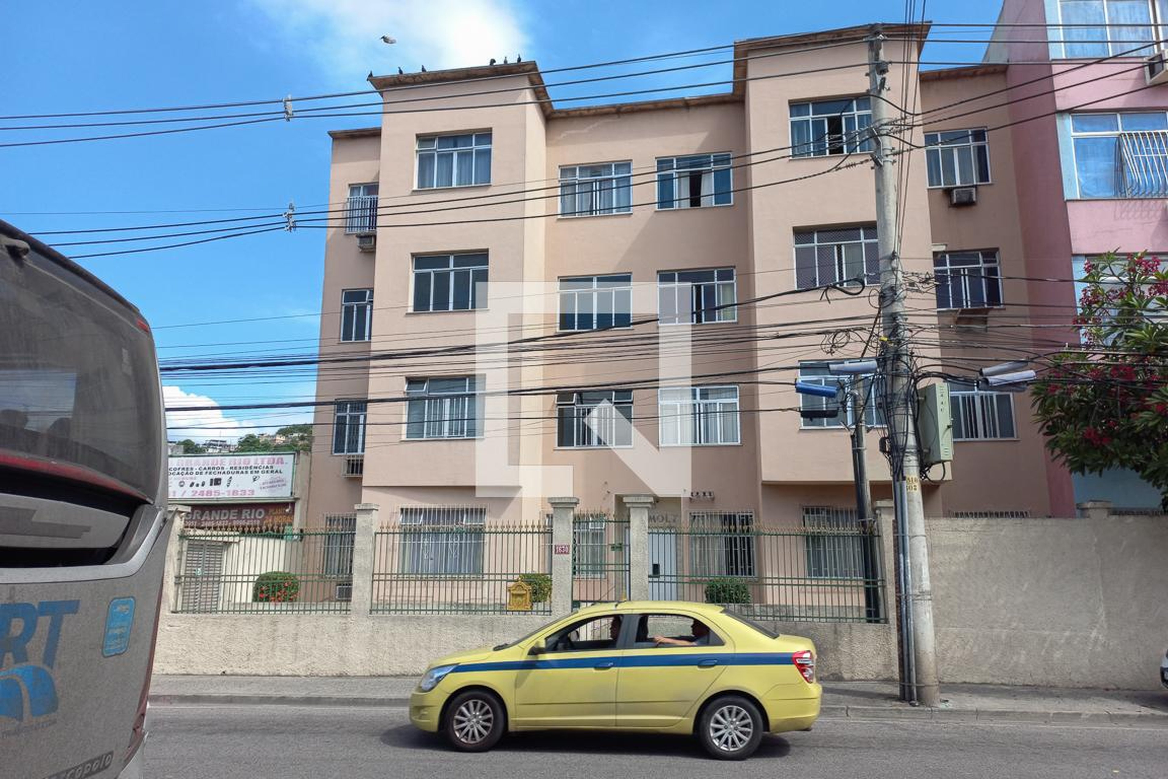 Fachada do Prédio Condomínio Carmoly