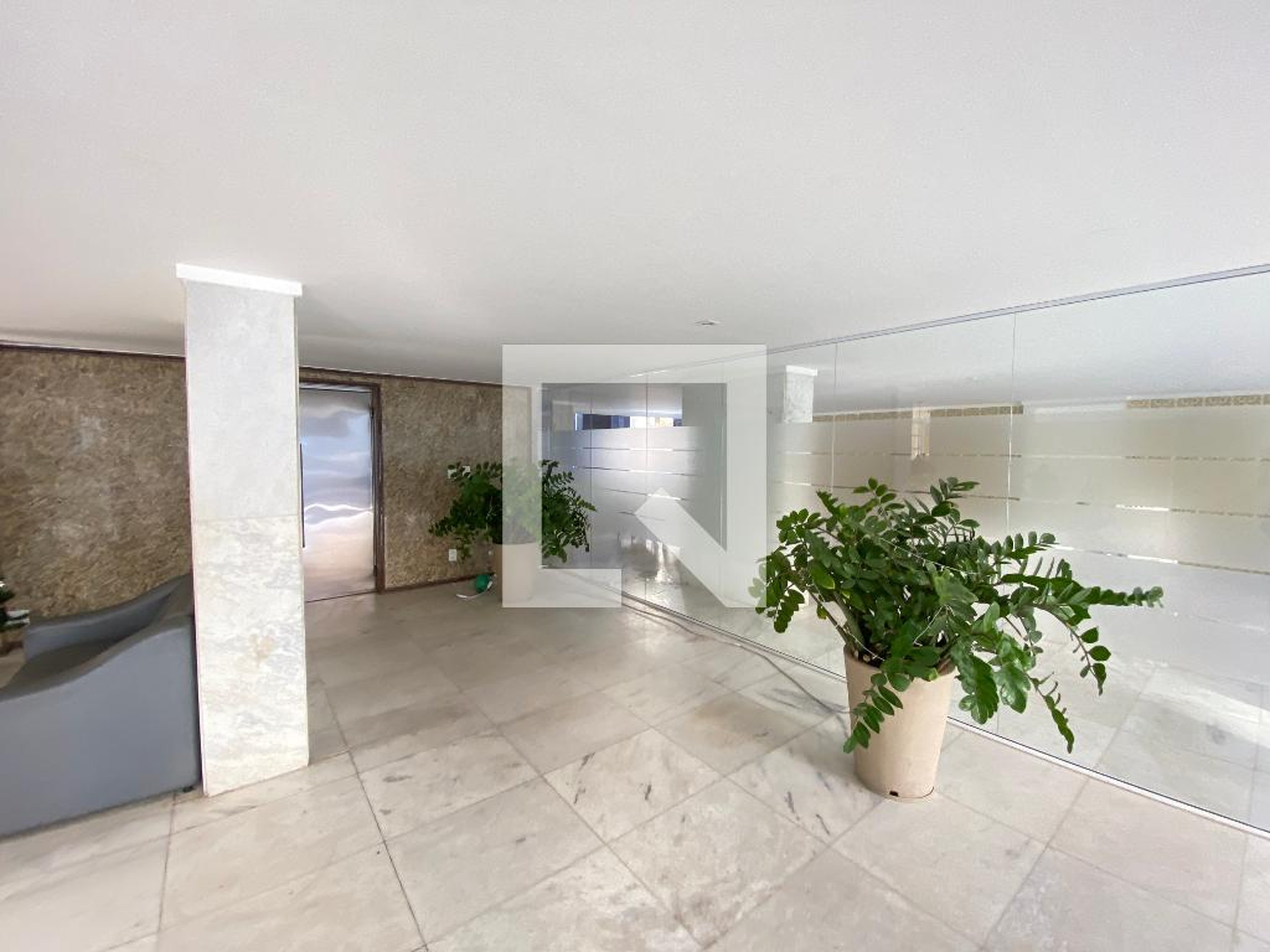 Hall de entrada - EDF DESEMBARGADOR DUARTE GUIMARâES