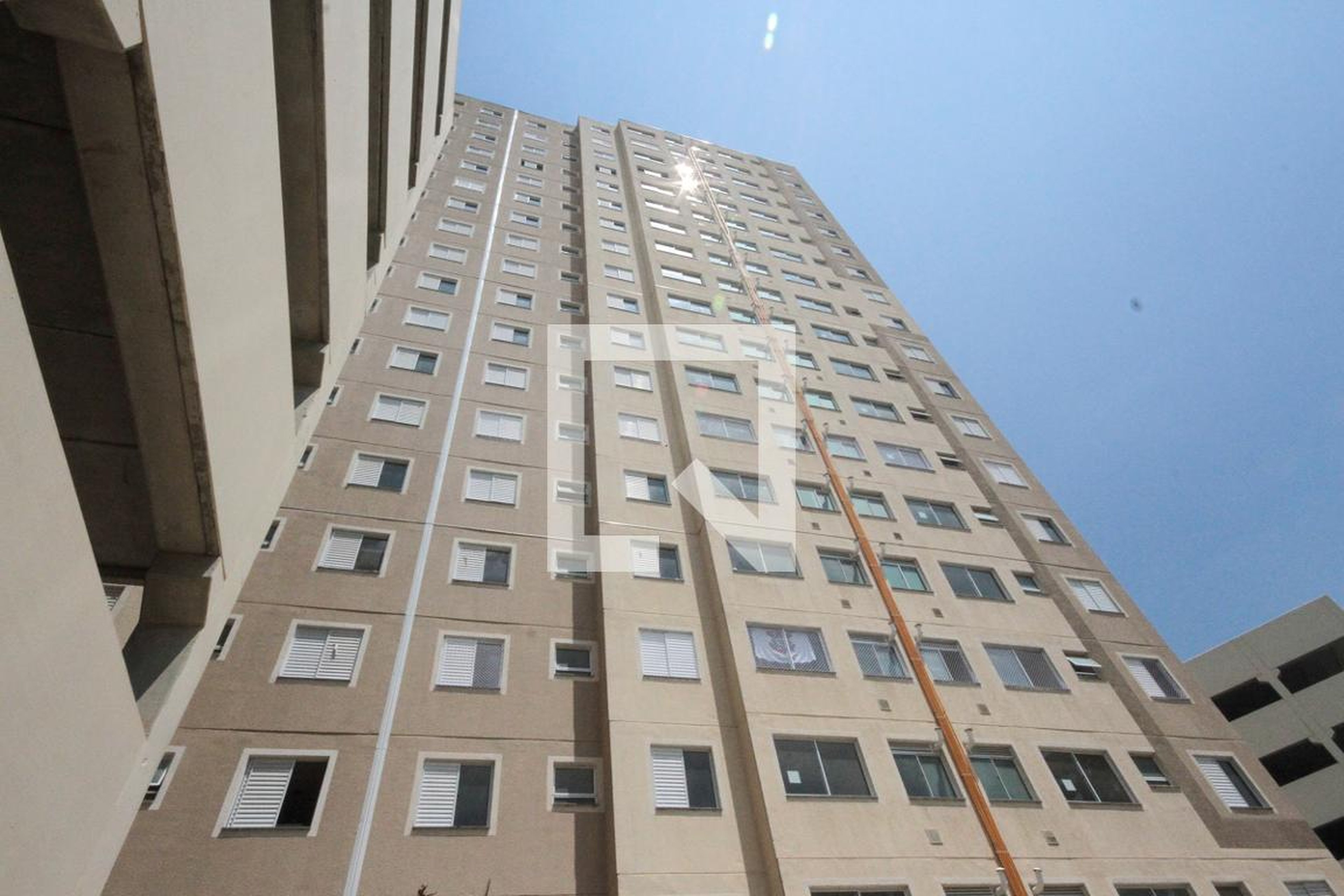 Fachada Condomínio em Rua André de Almeida, 2337