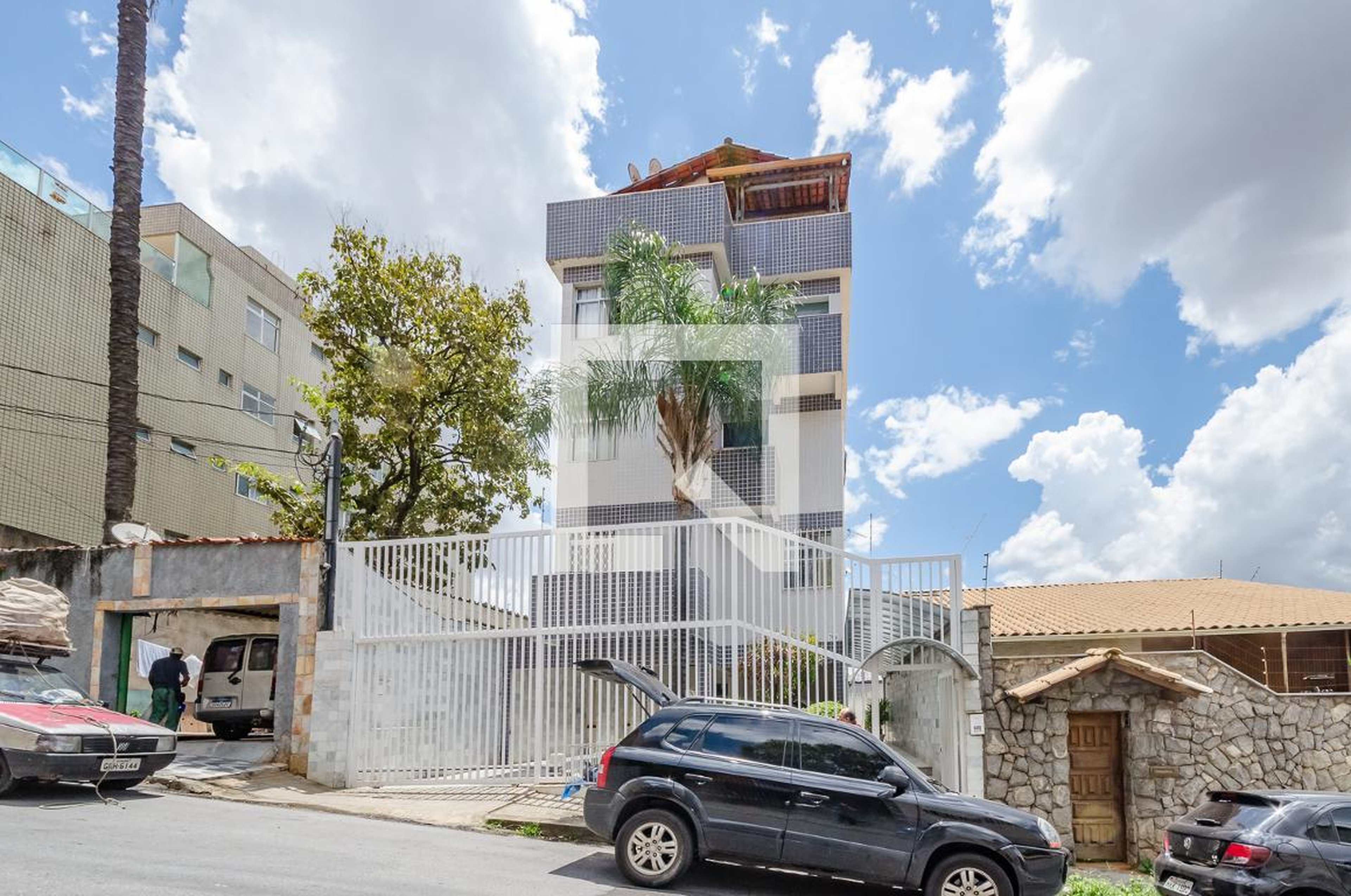 Fachada Condomínio em Rua Contria, 784