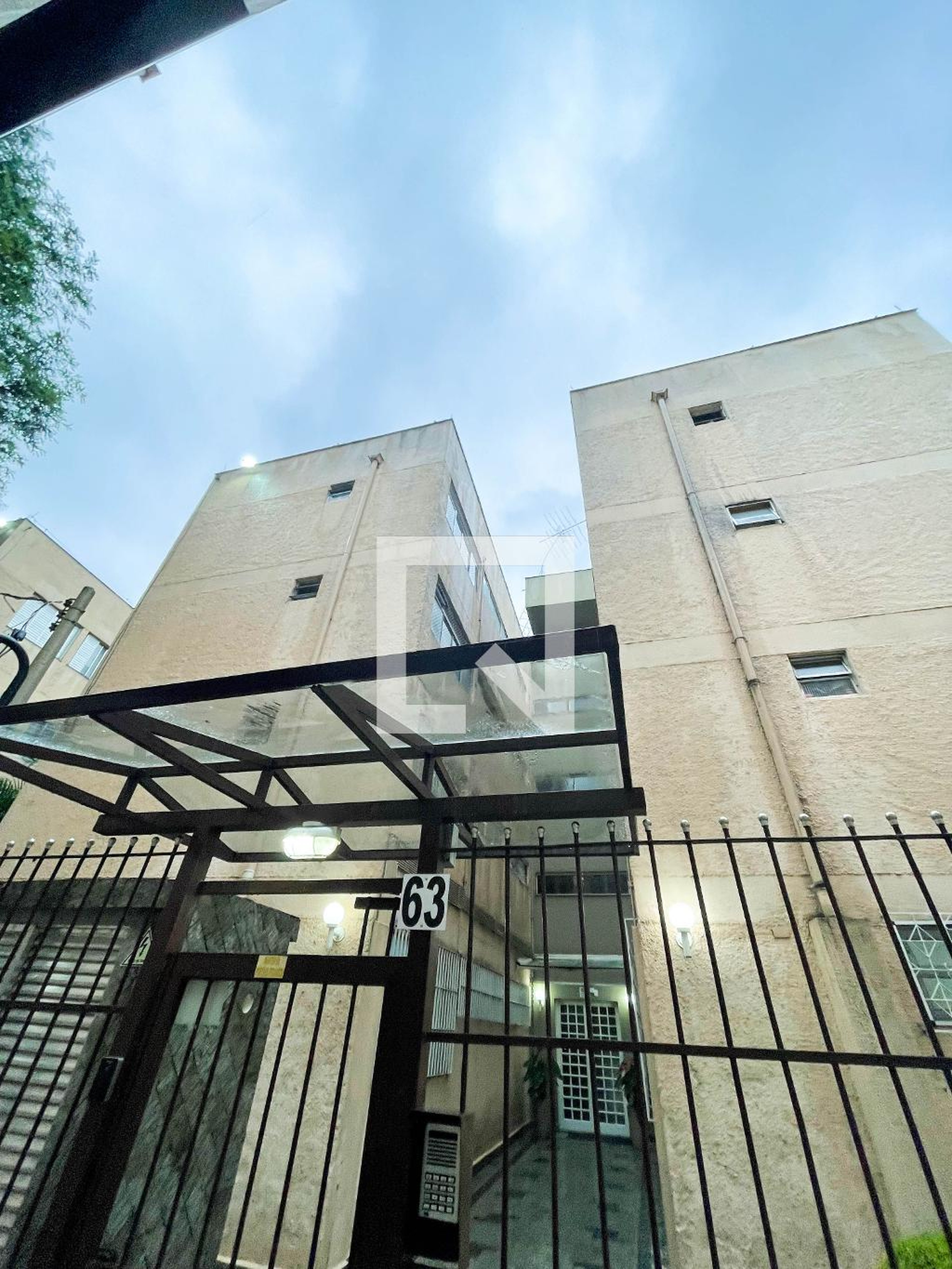 Fachada Condomínio em Rua Doutor Nelson Ferreira de Souza, 63