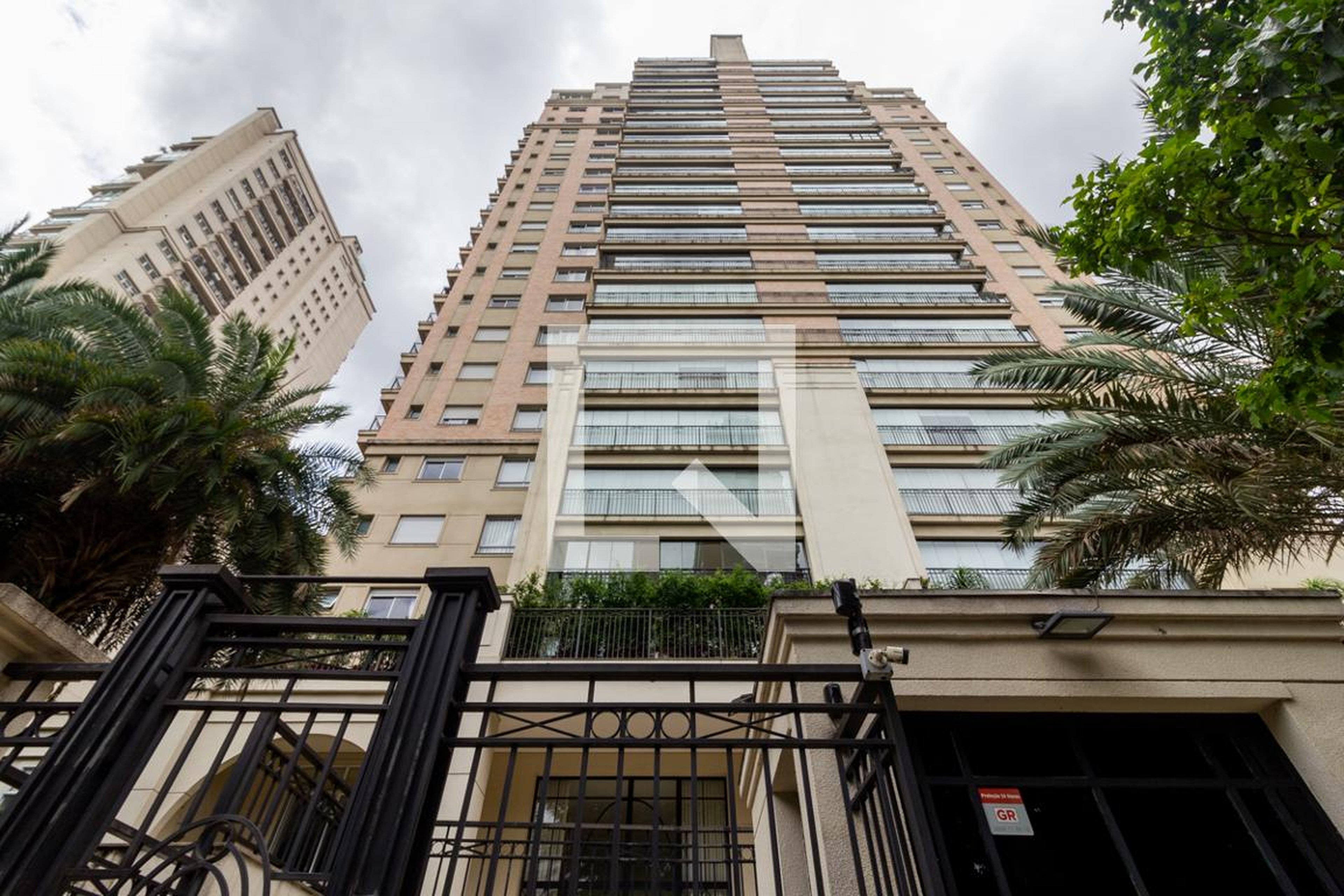 Fachada Condomínio England Vila Nova