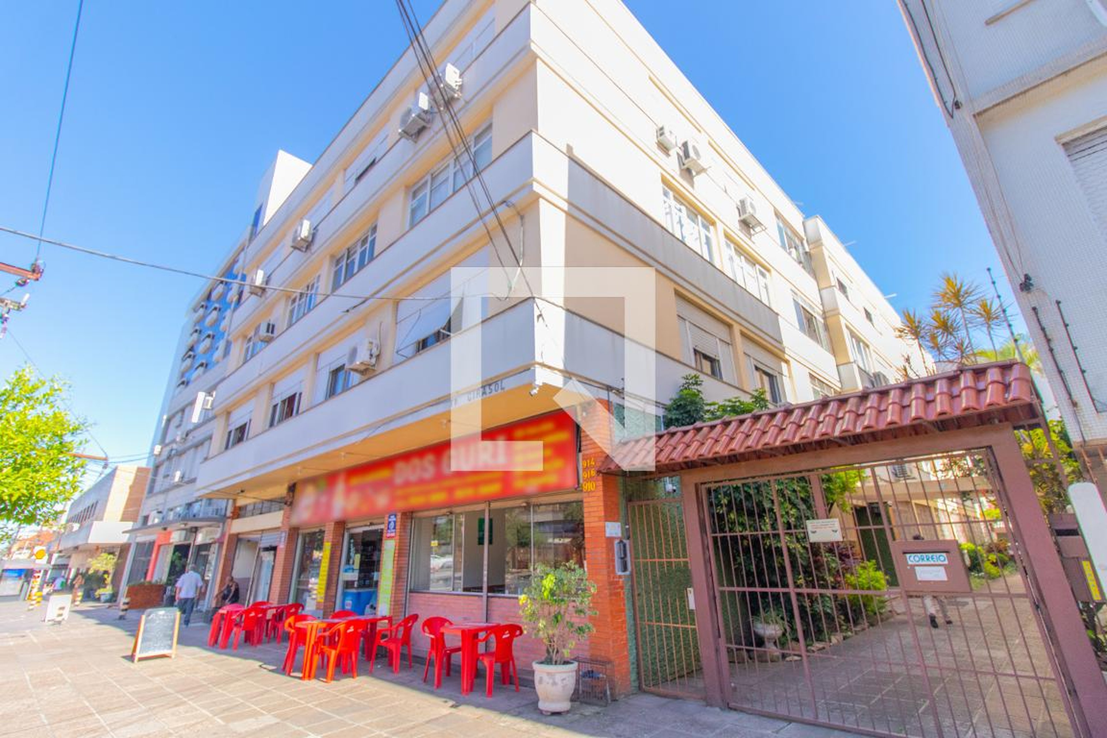 Fachada Condomínio em Rua José de Alencar, 914