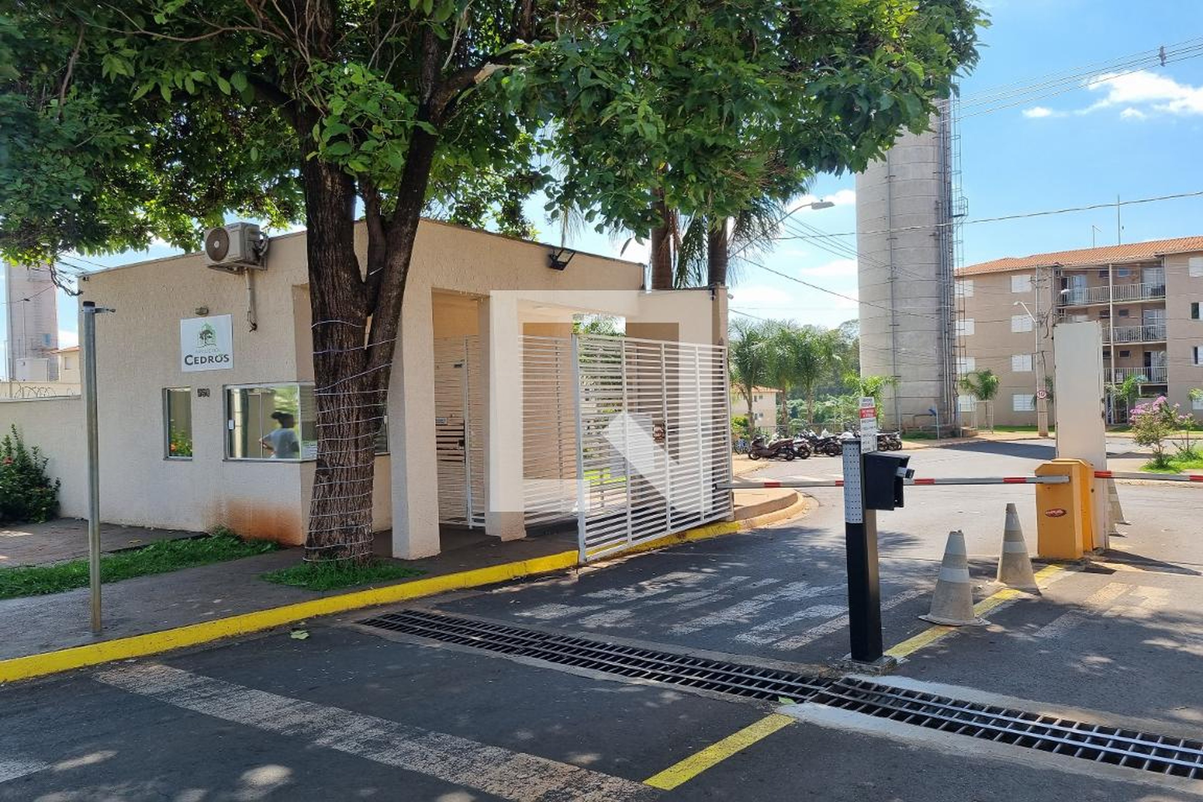 Fachada do Condominio Condomínio Parque dos Cedros