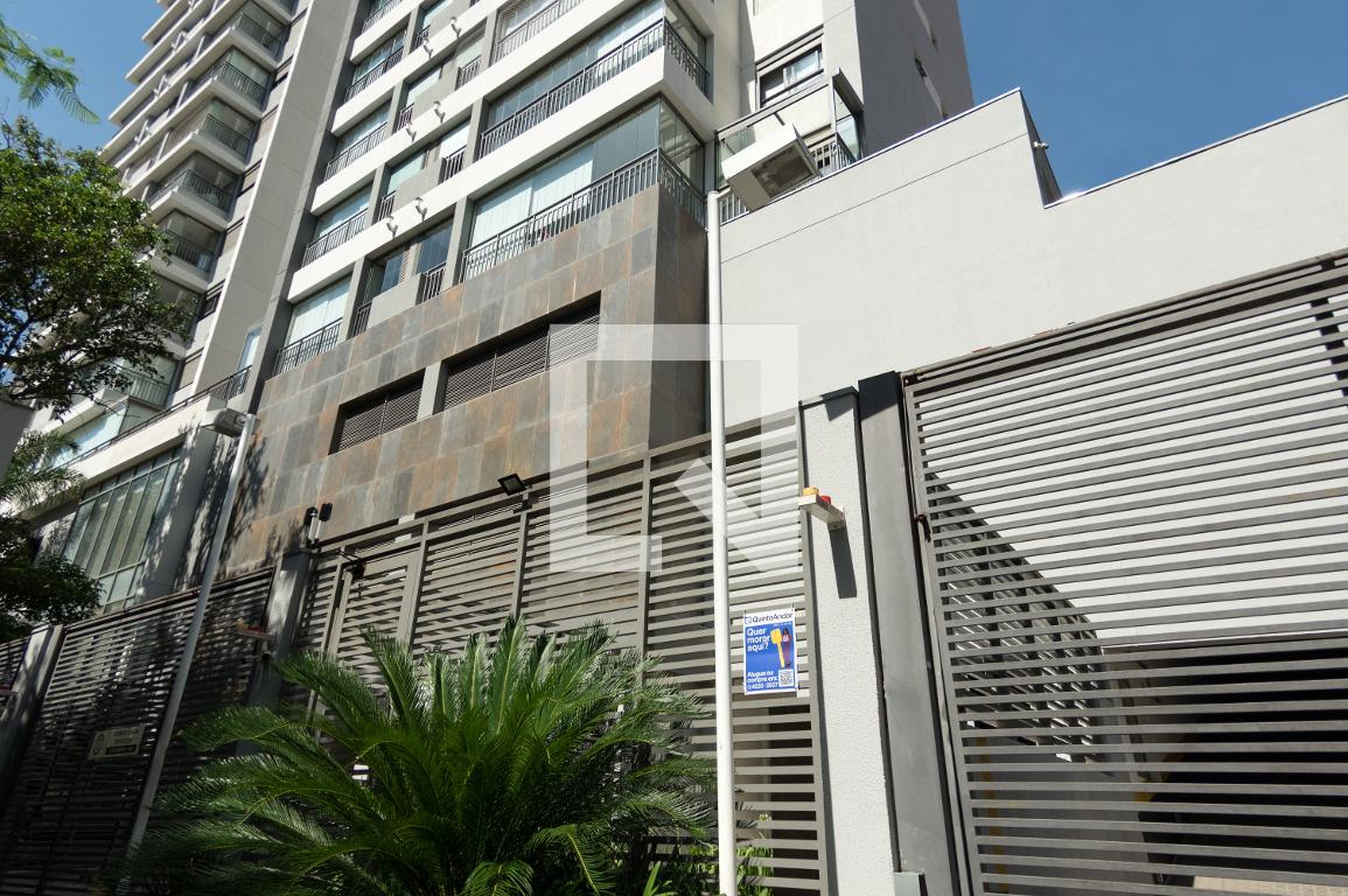 Fachada do Prédio Condomínio Place Madalena