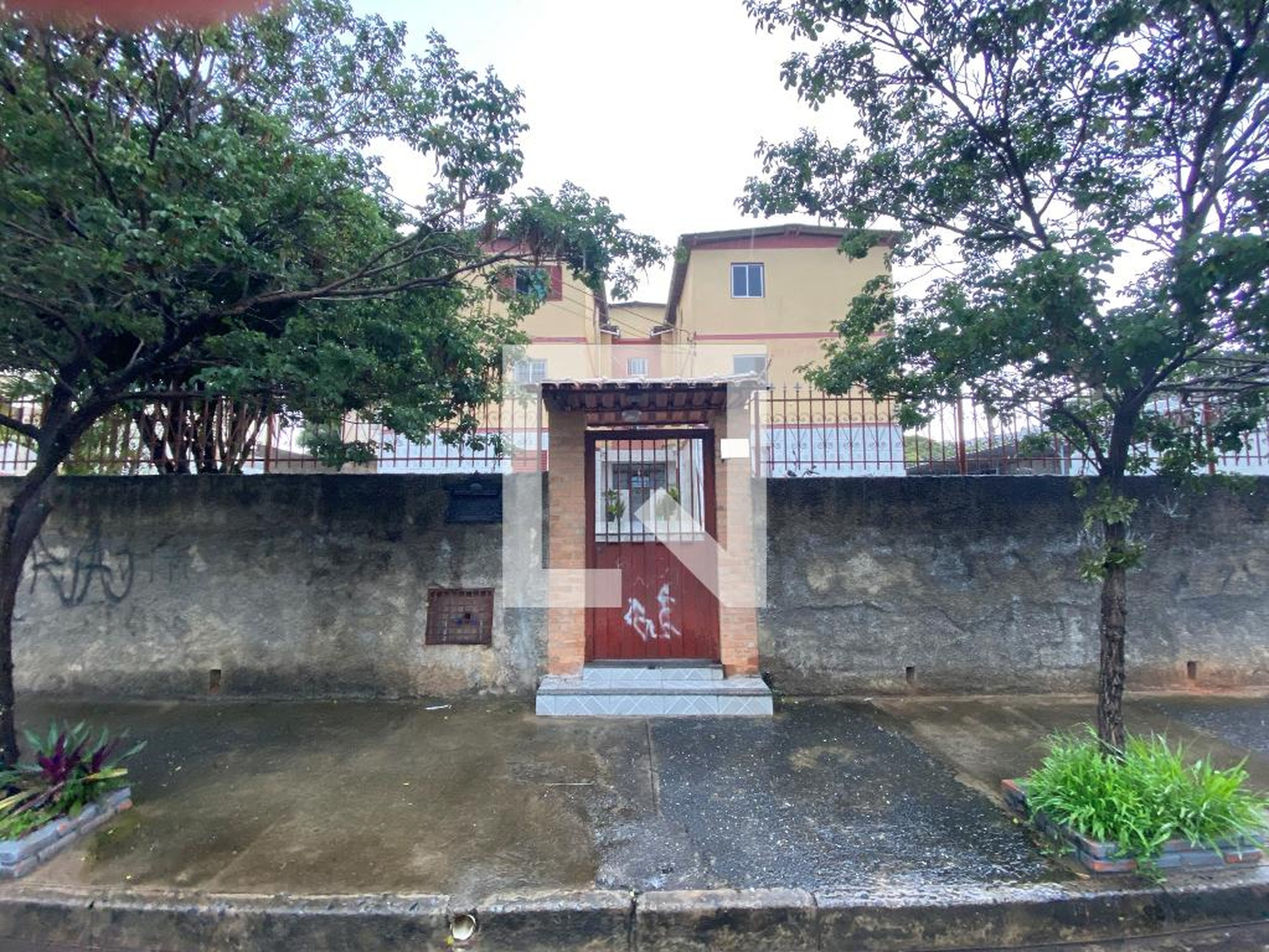 Fachada Condomínio em Rua Jacob Marra de Freitas, 115