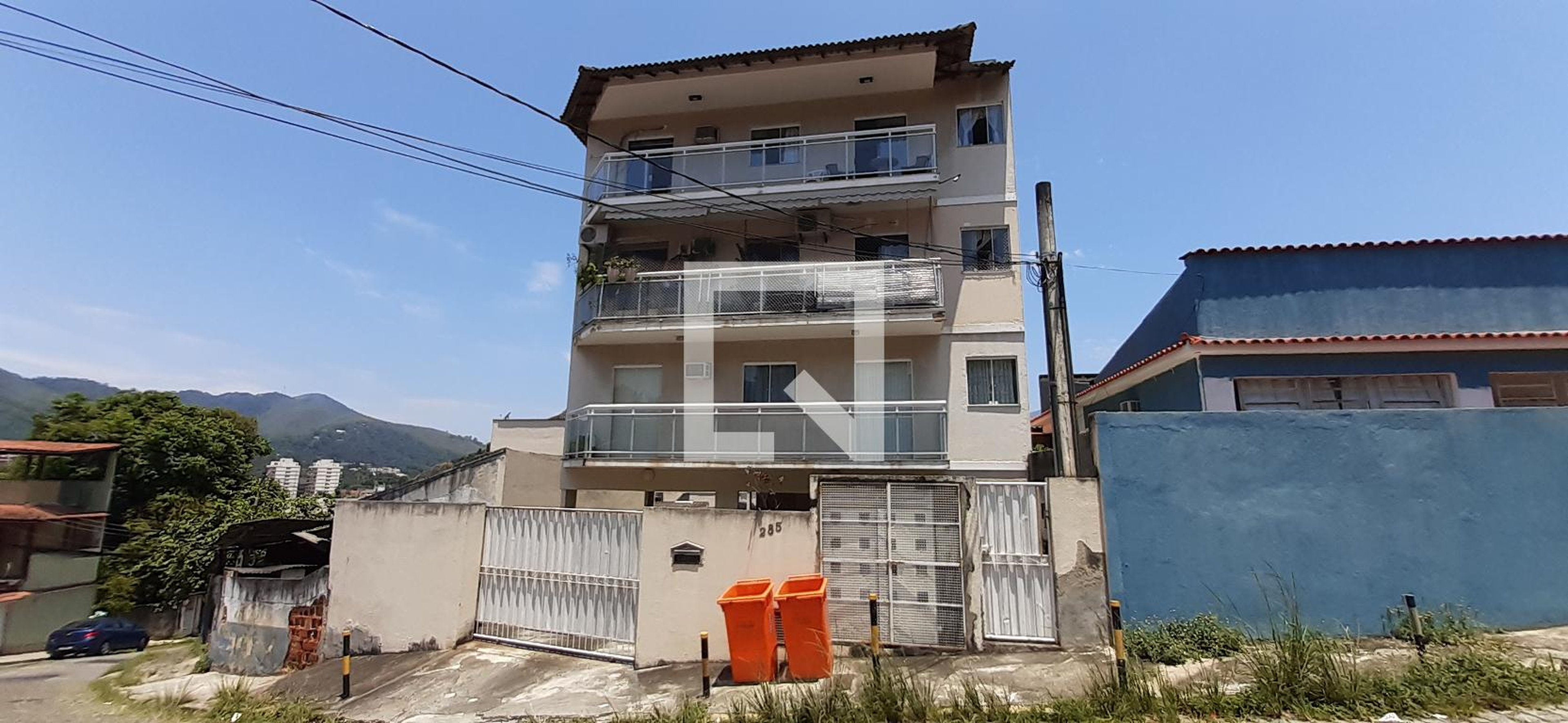 Fachada do Prédio Condomínio Rua Pirina, 285