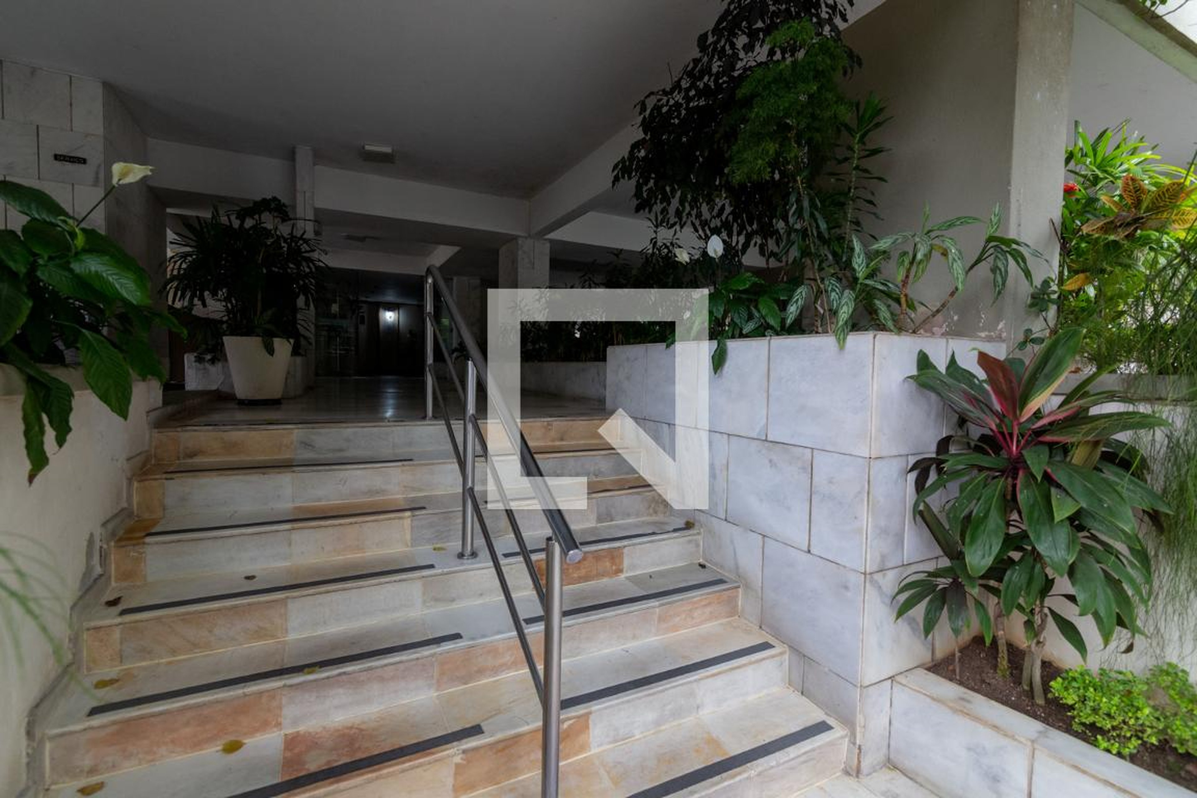 Hall de Entrada - Edifício Mongeral XIII