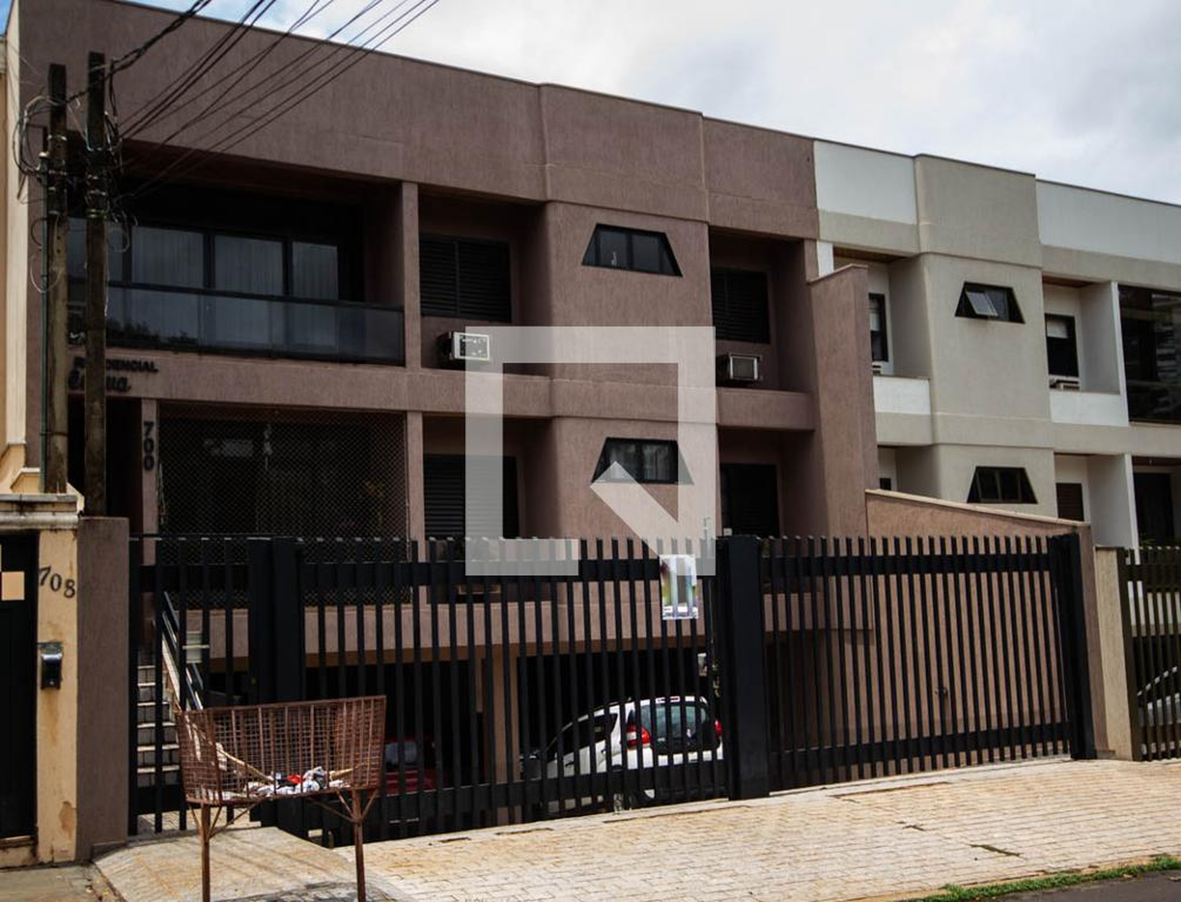 Fachada do Prédio Condomínio em Rua Antônio Aché, 700