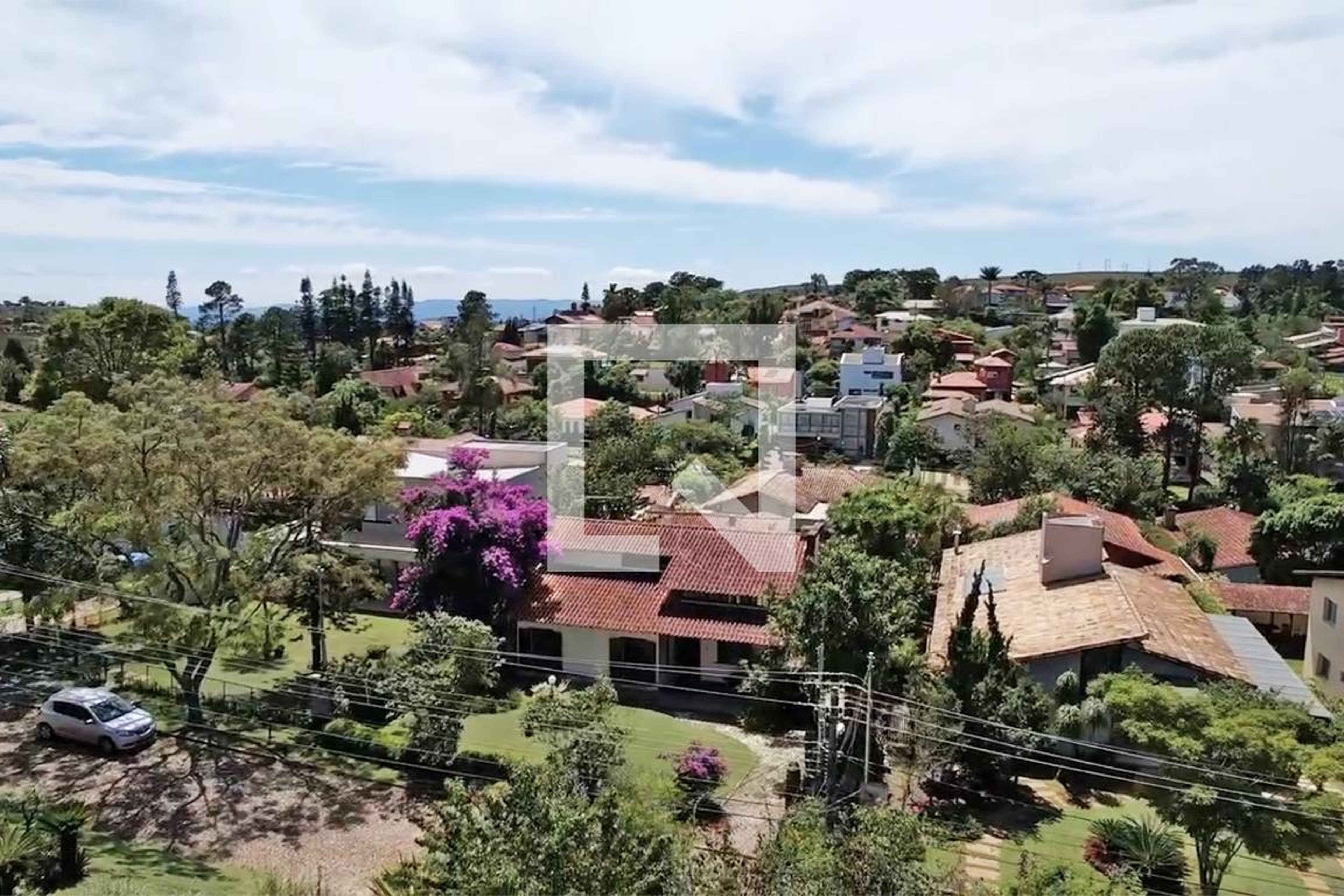 Fachada Condomínio Retiro das Pedras