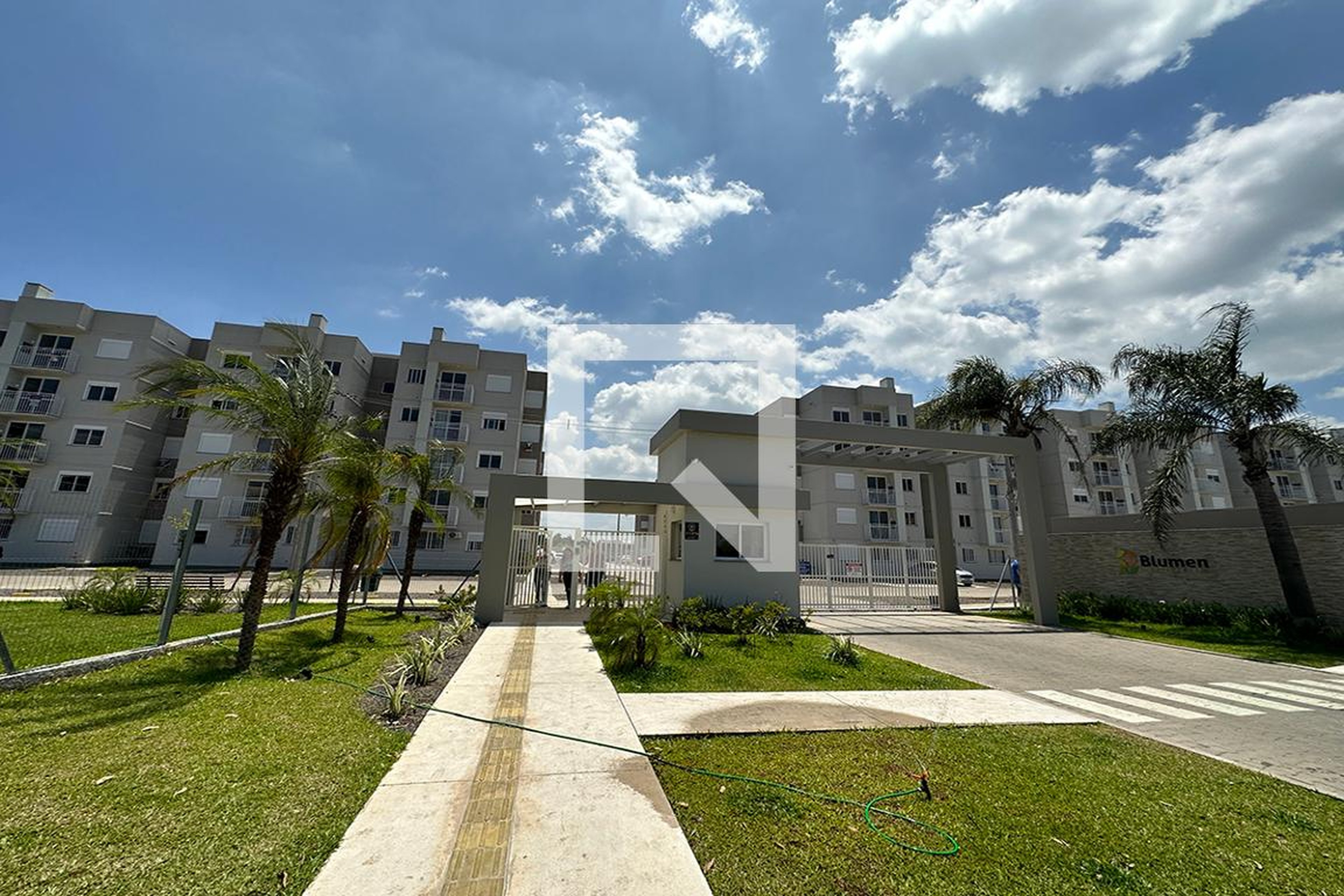 Fachada Condomínio em Rua Projetada Seis, 75