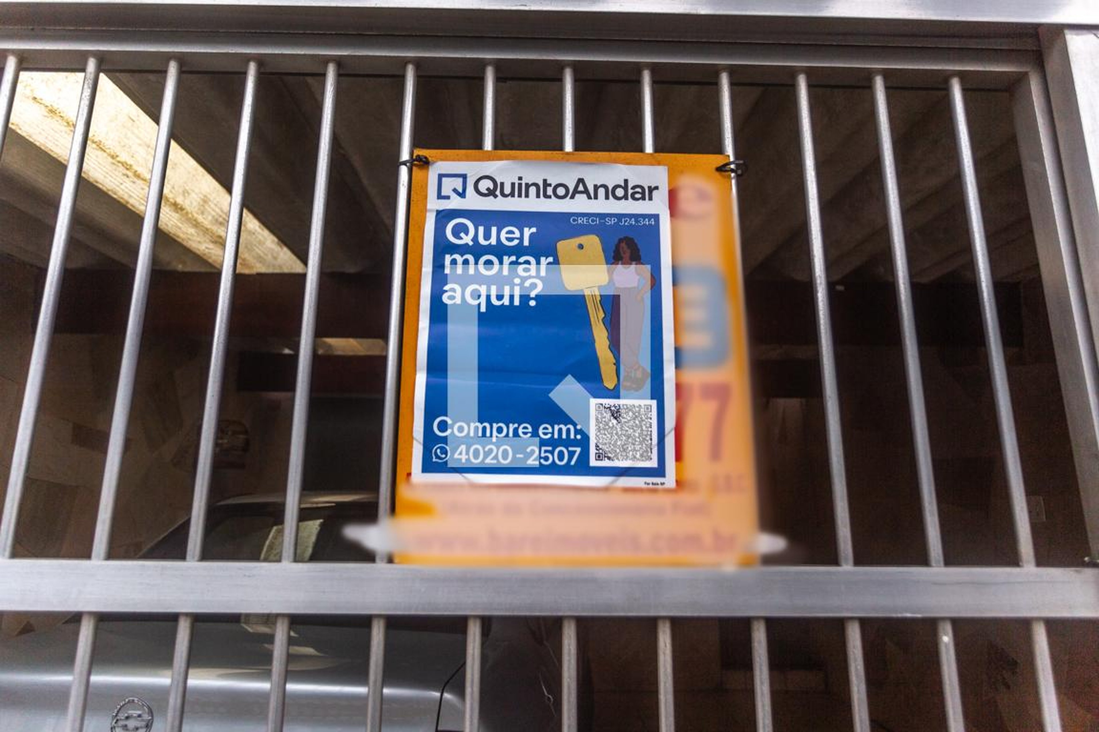 Fachada Condomínio em R. João Versolato, 255