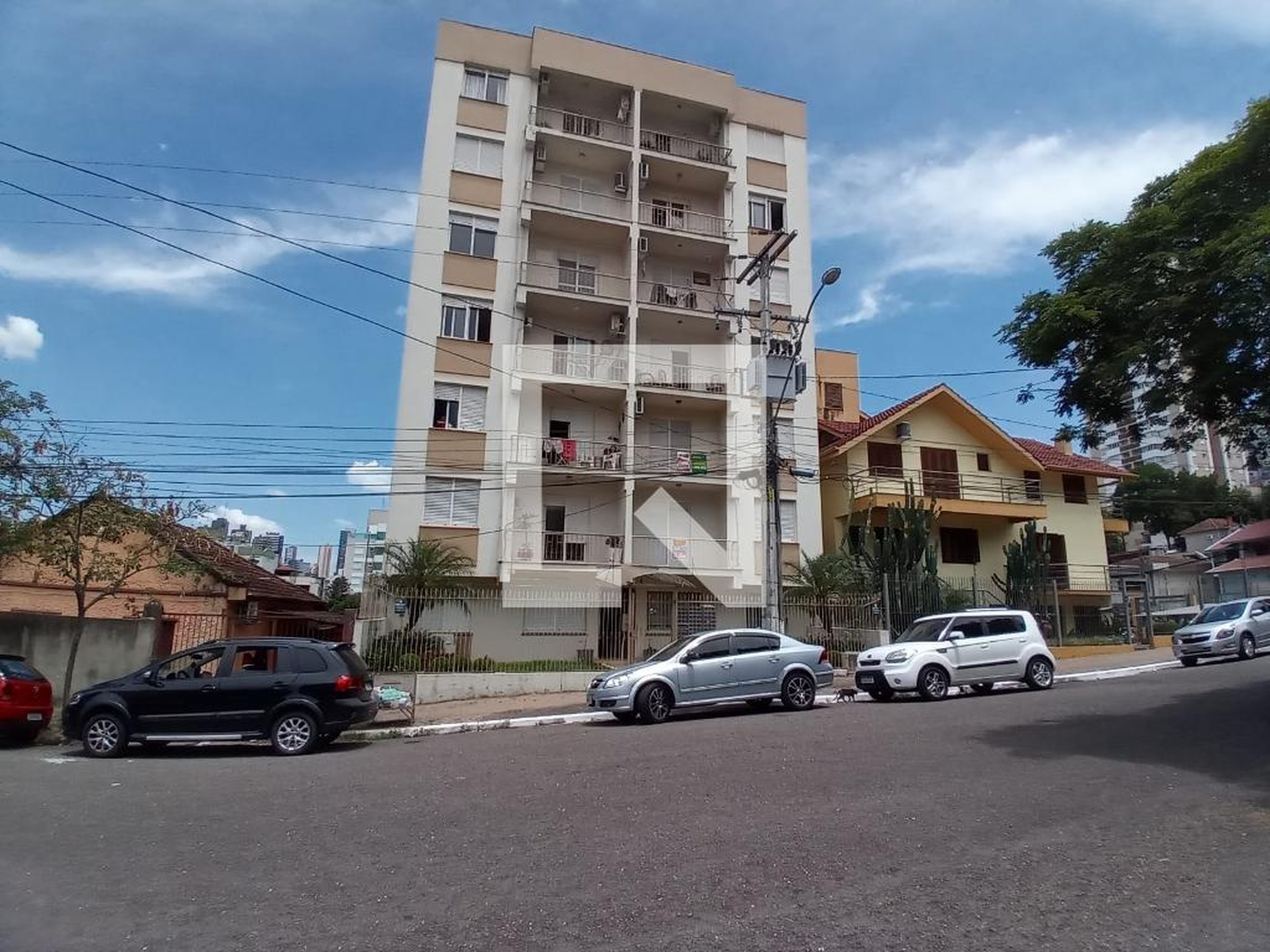 Fachada Condomínio em Rua Garibaldi, 34