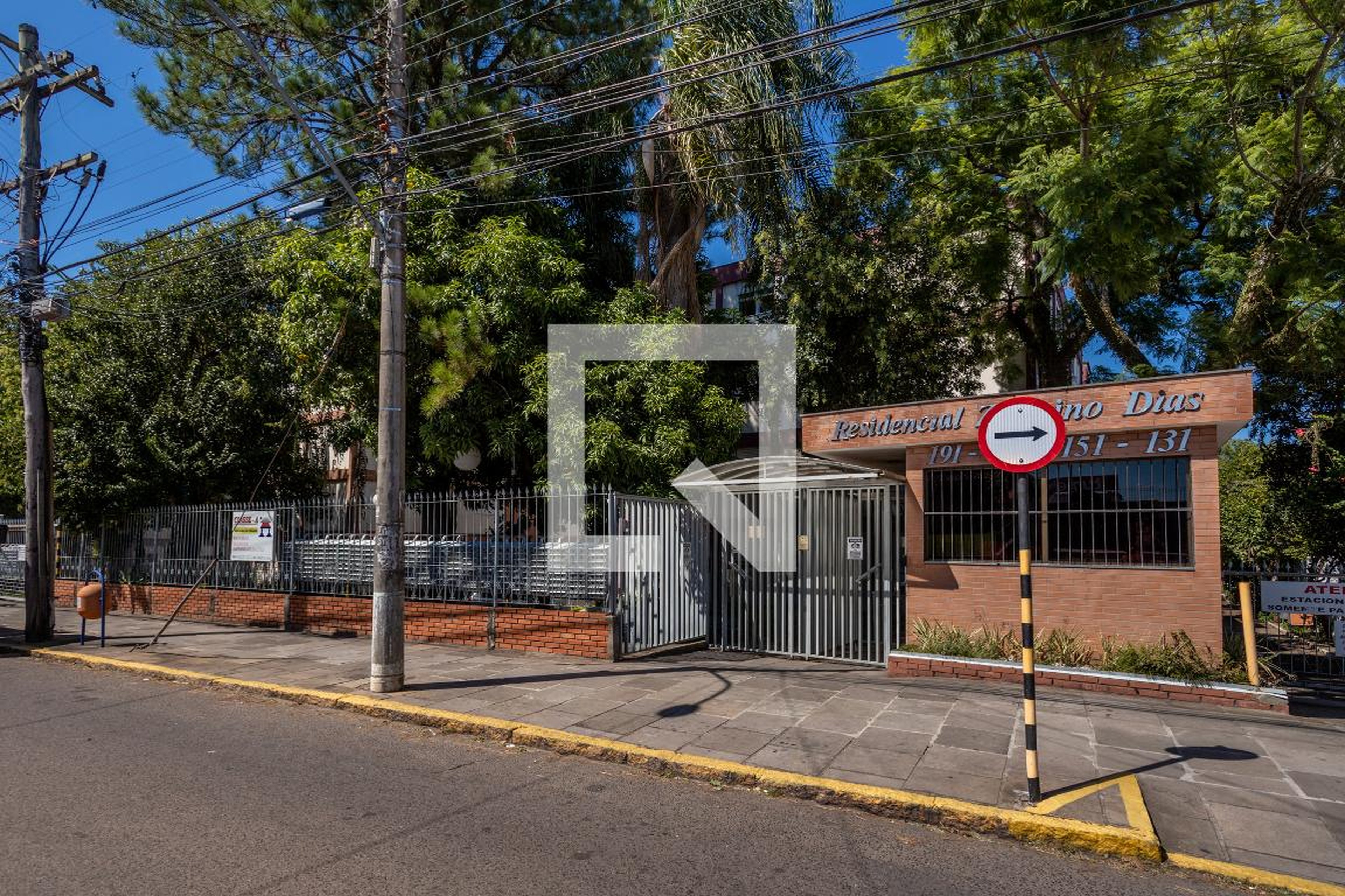 Fachada Residencial Zeferino Dias