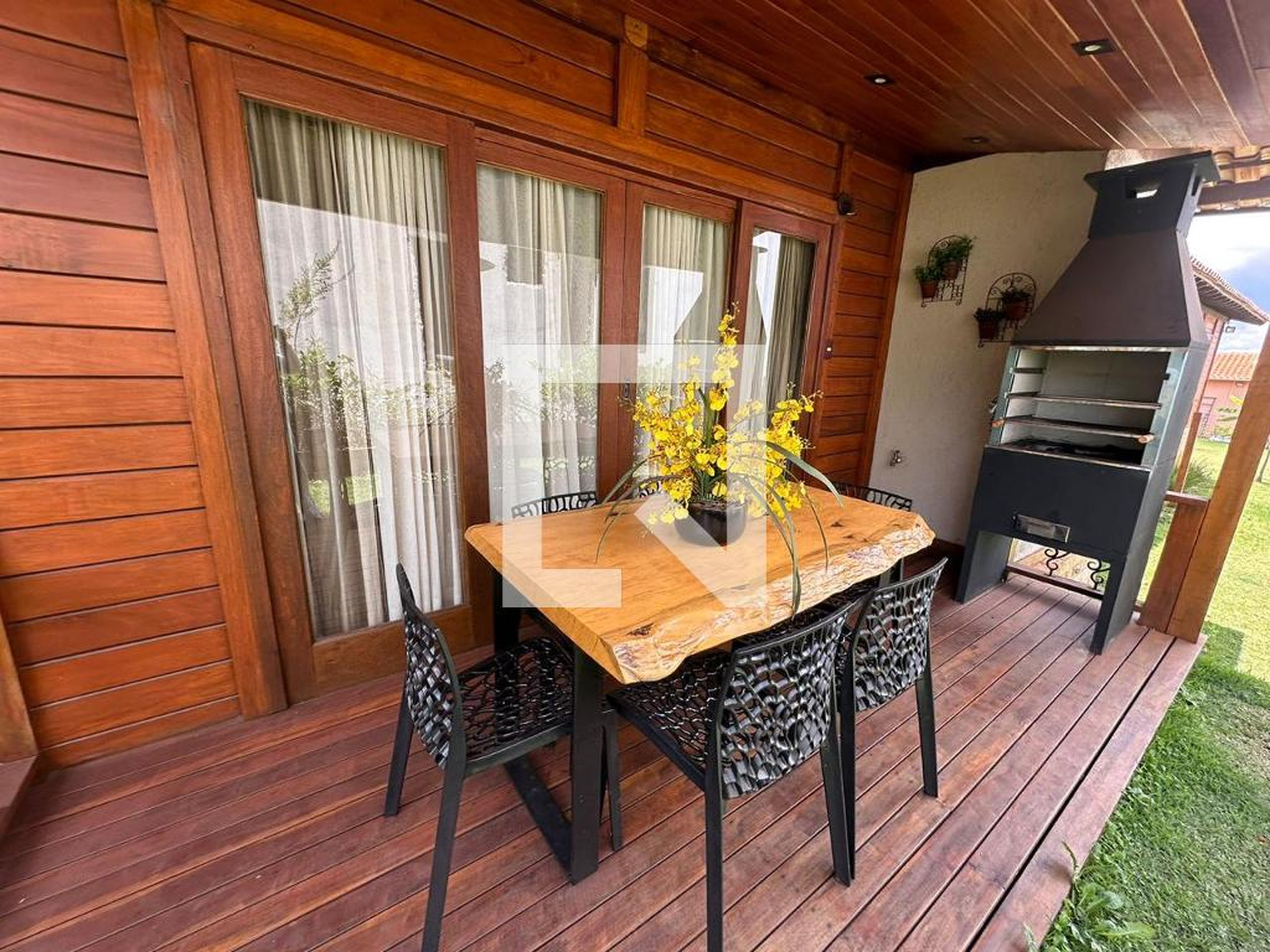 Espaço Gourmet Condomínio em Caminho Serra das Araras, 172