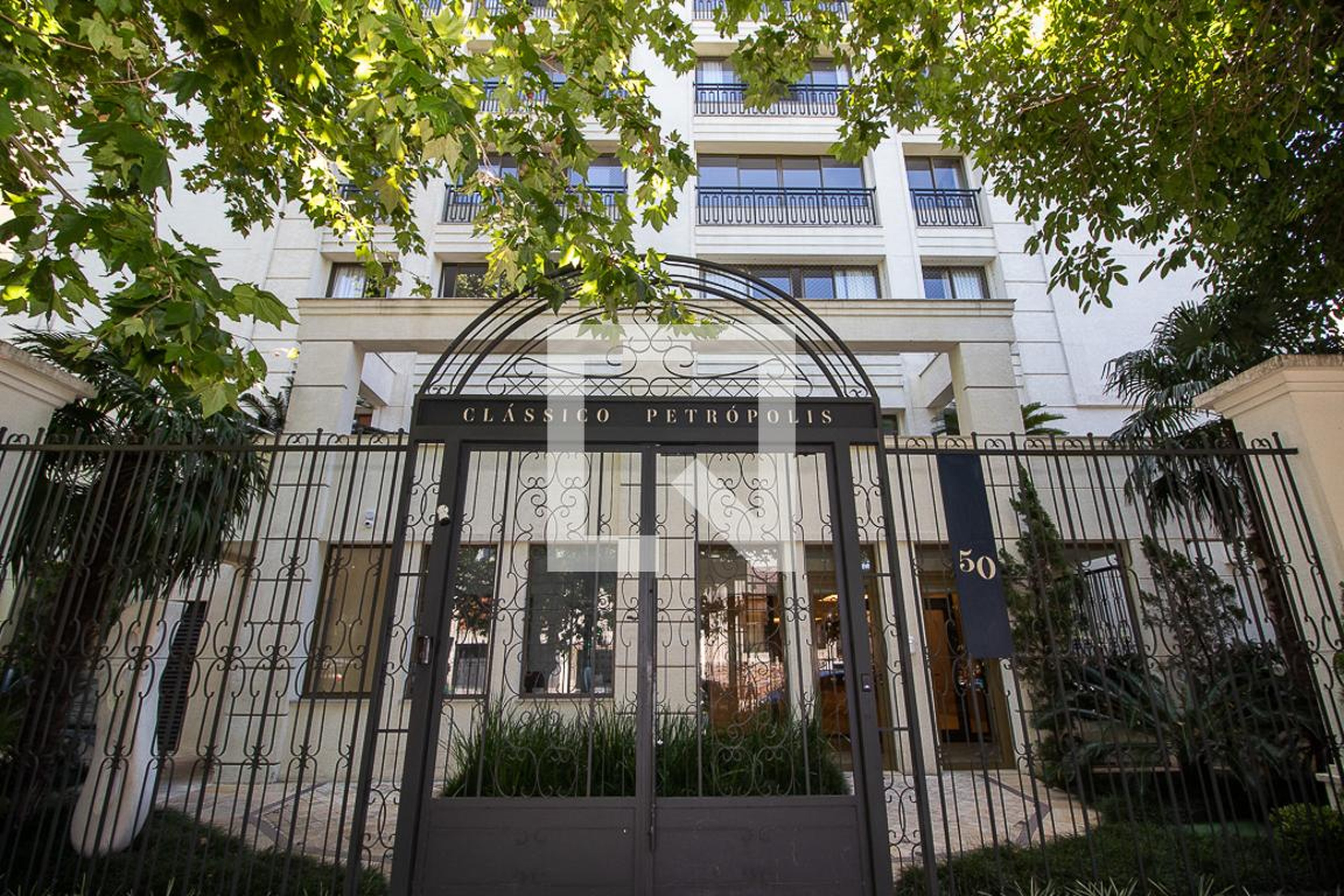 Fachada Edifício Cyrela Goldsztein Classico Petropolis