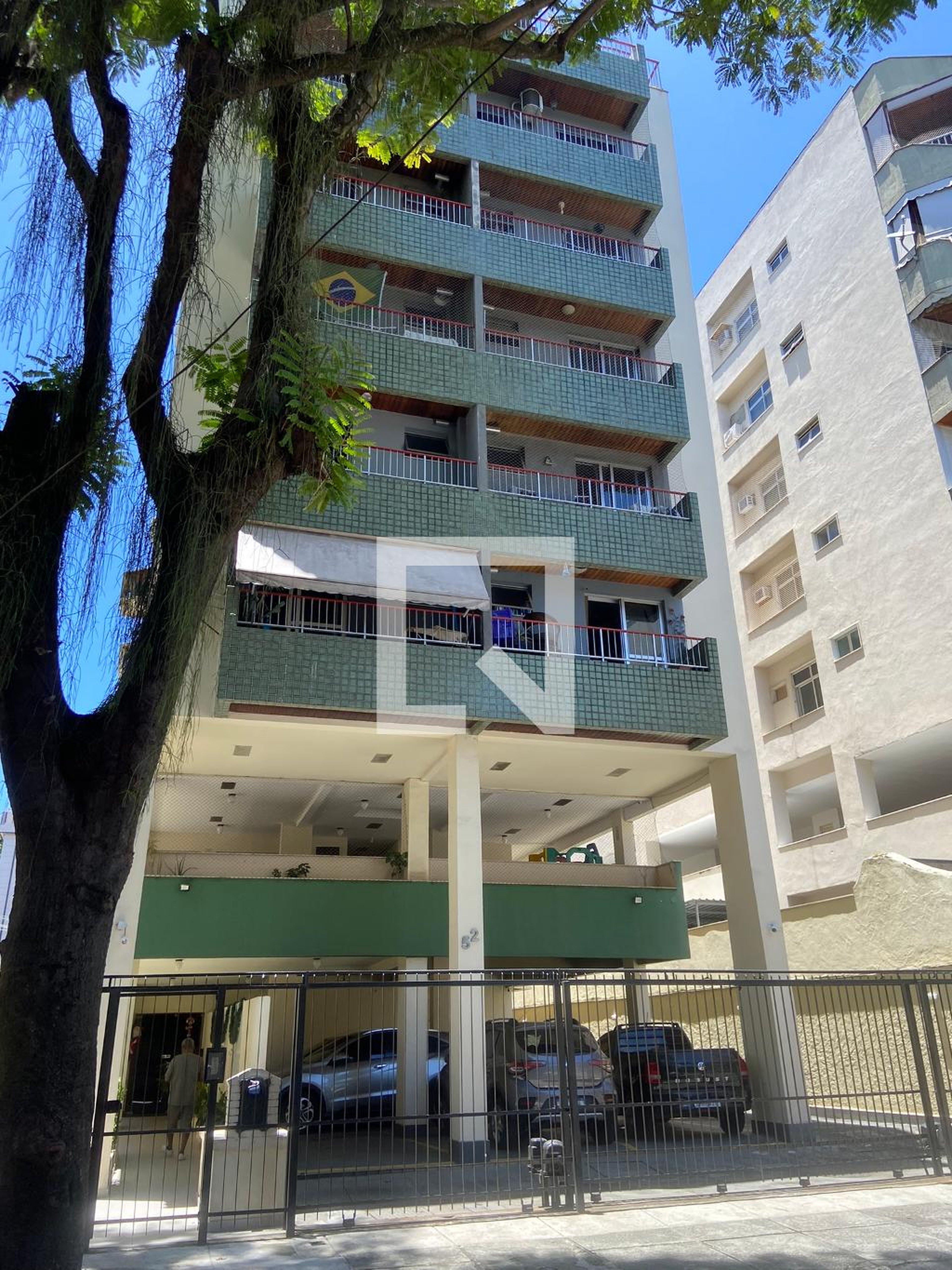 Fachada Edifício Praça José Alves de Azevedo