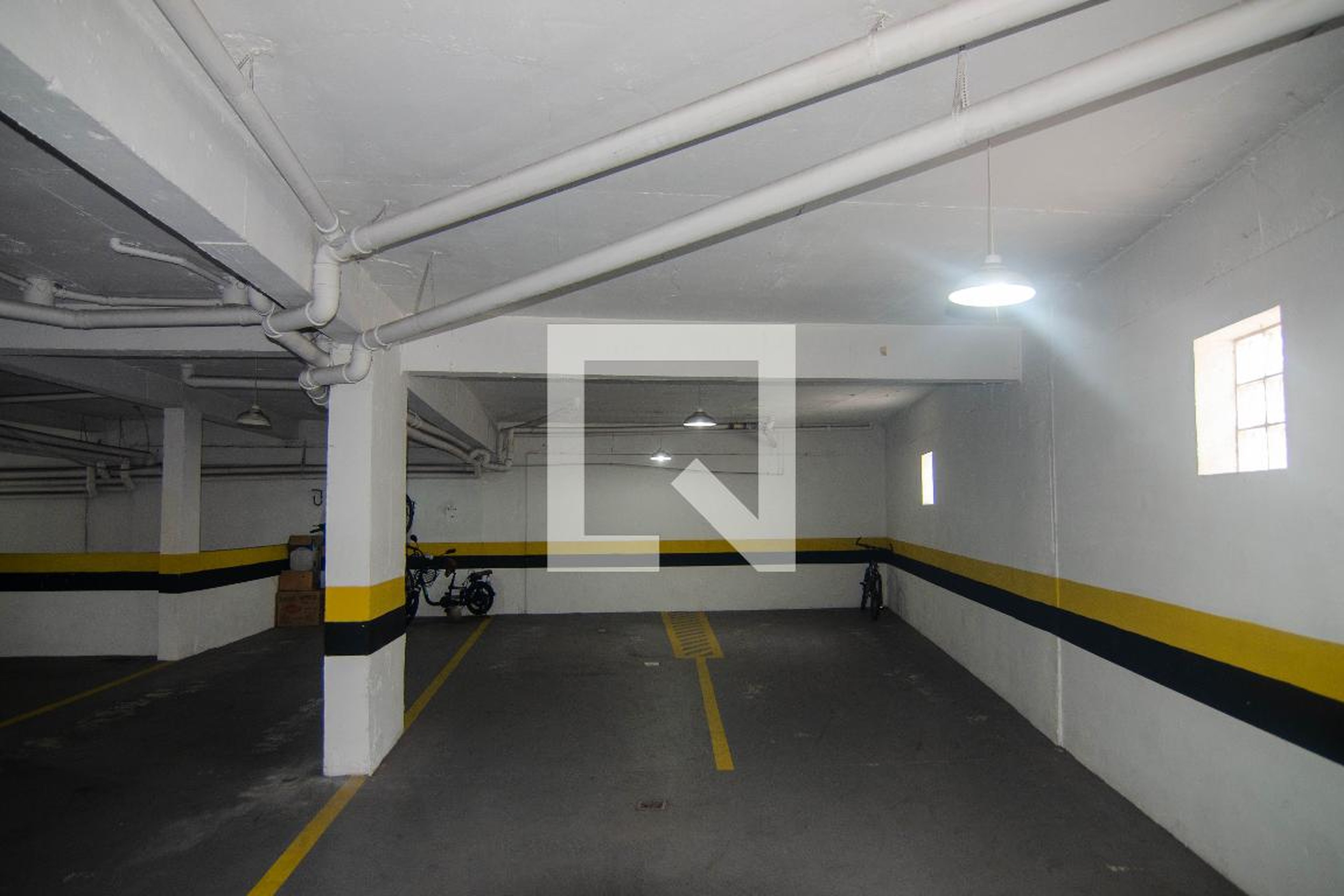 Estacionamento - Edifício Marco Paulo Franco