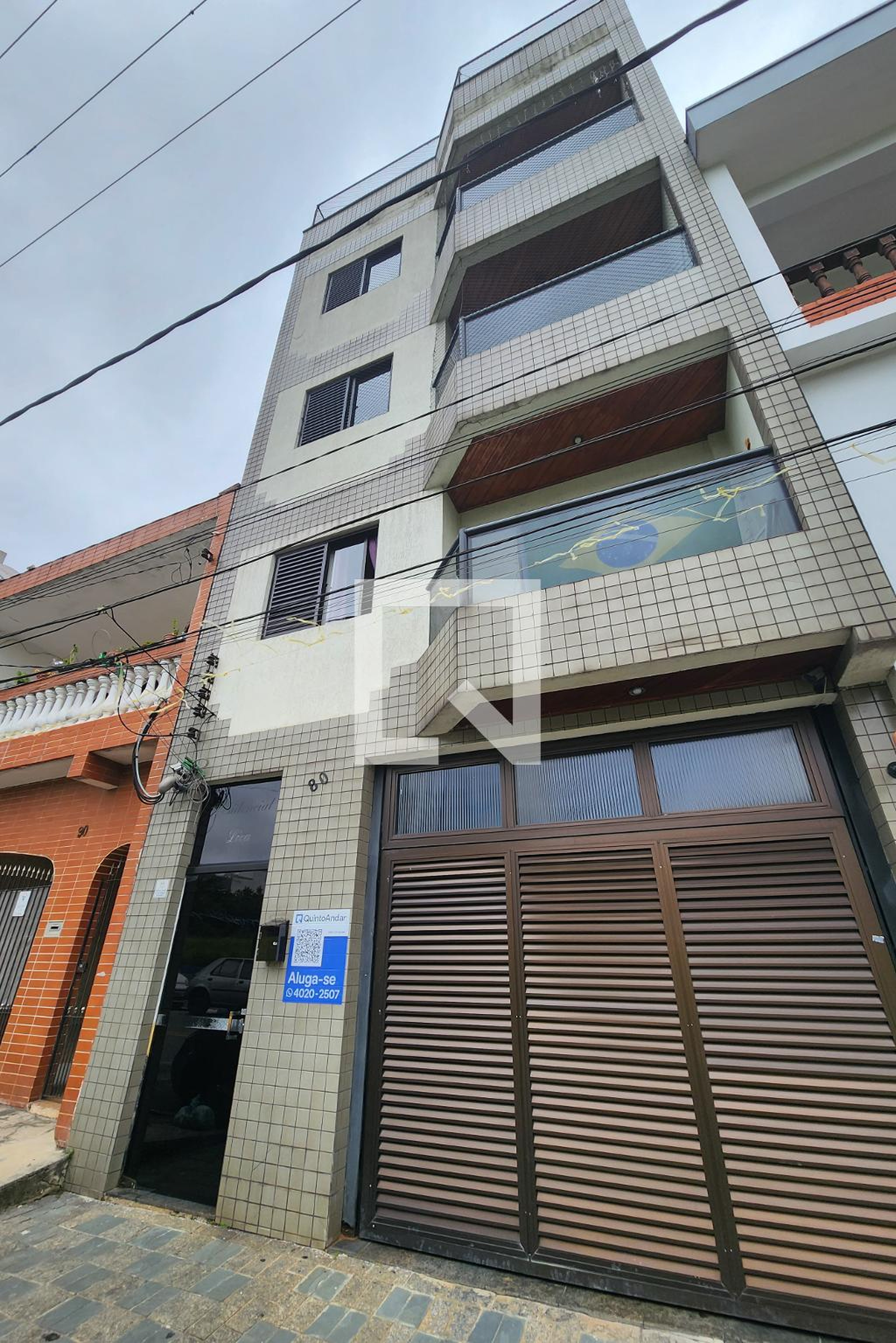 Fachada Condomínio em Rua General Humberto de Alencar Castelo Branco, 80