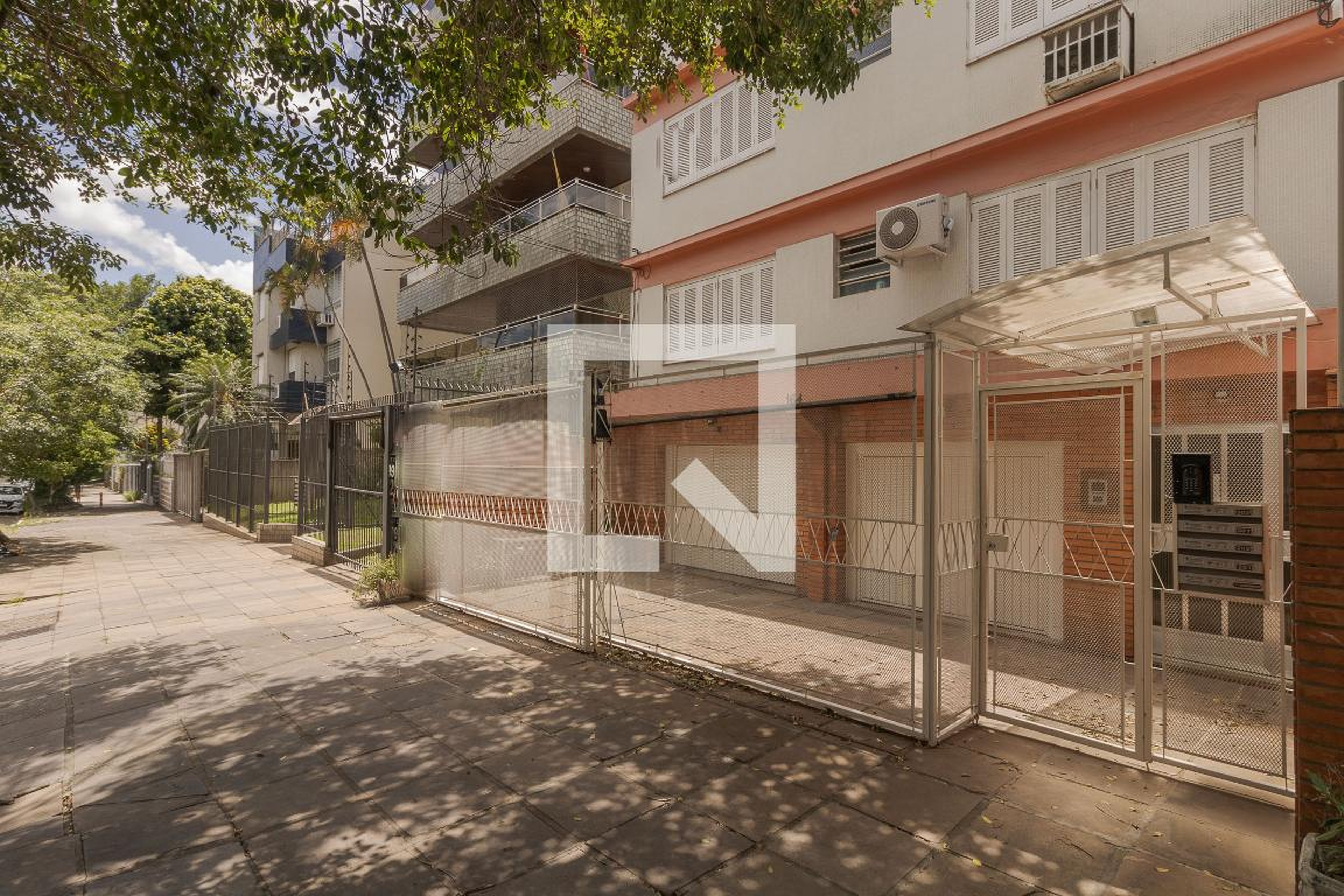 Fachada Condomínio em Rua Marcelo Gama, 164