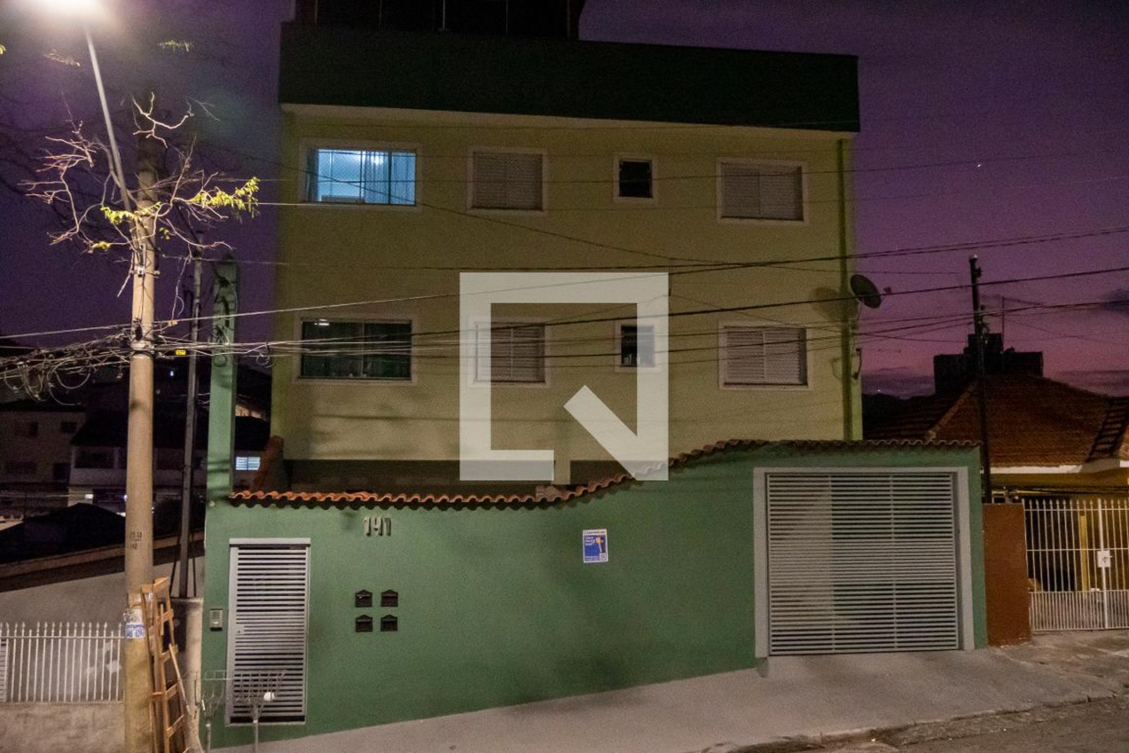 Fachada Condomínio em Rua Noruega, 141