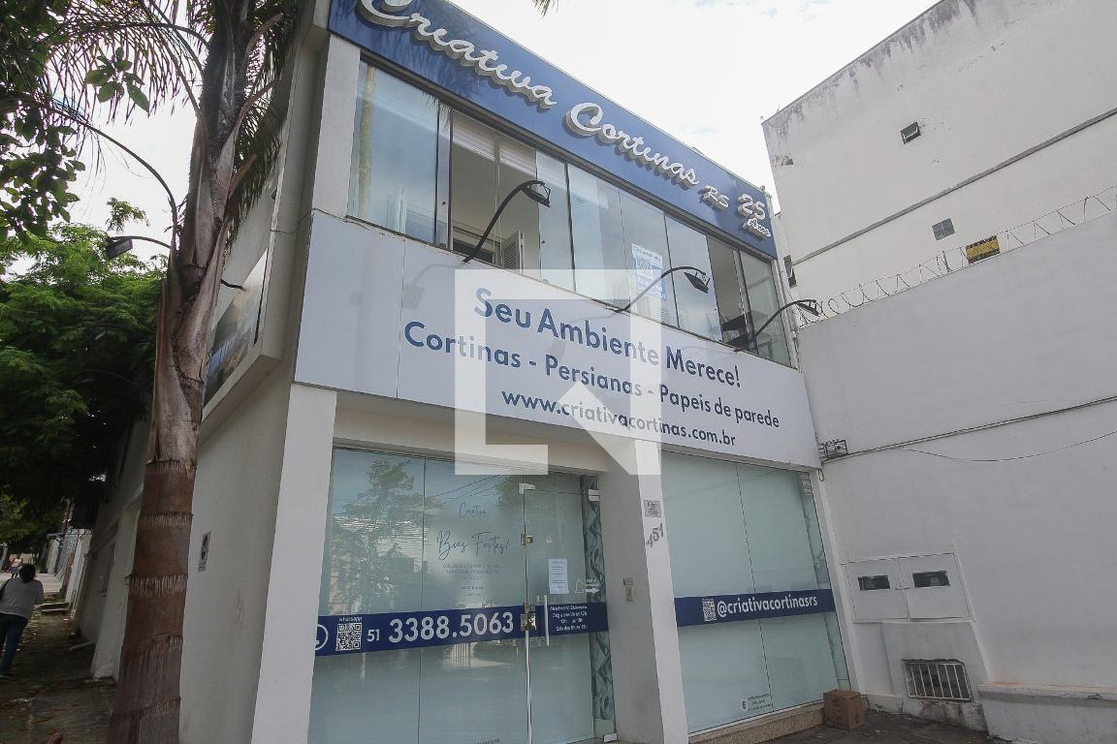 Fachada Condomínio em Rua Carazinho, 451