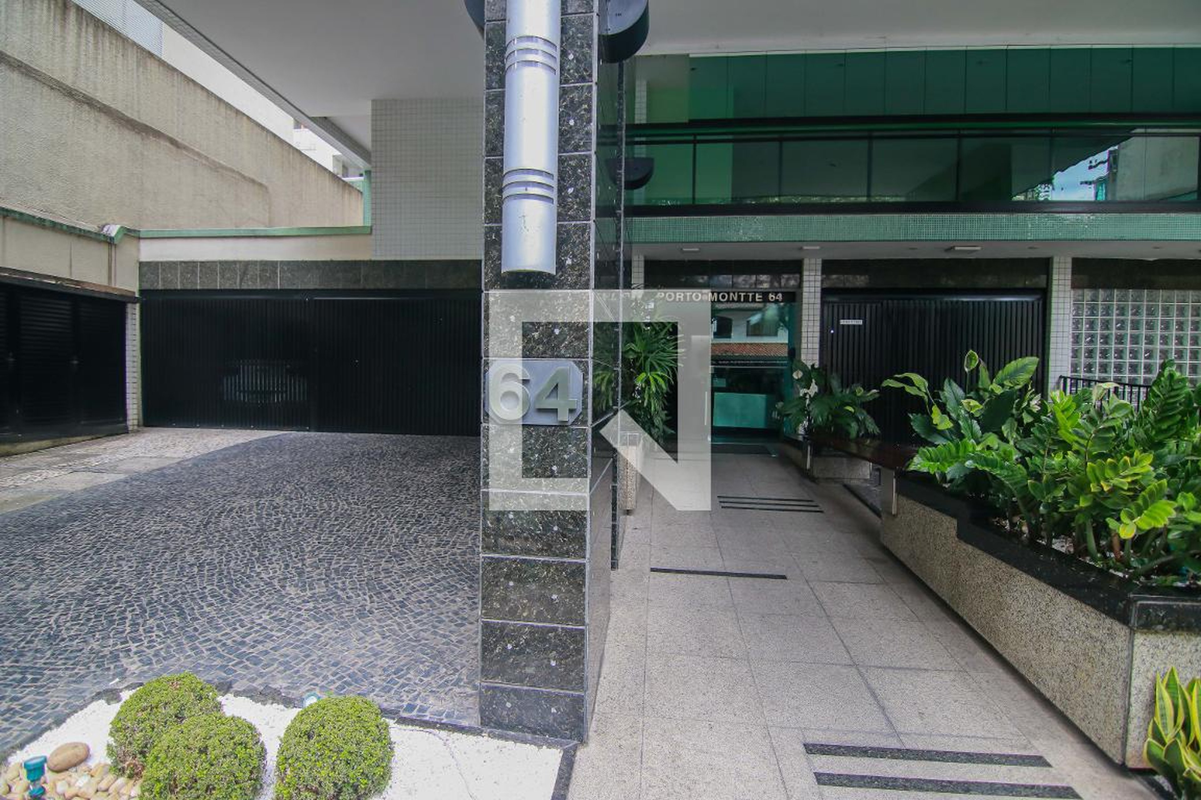 Fachada do Prédio Condomínio Porto Monte