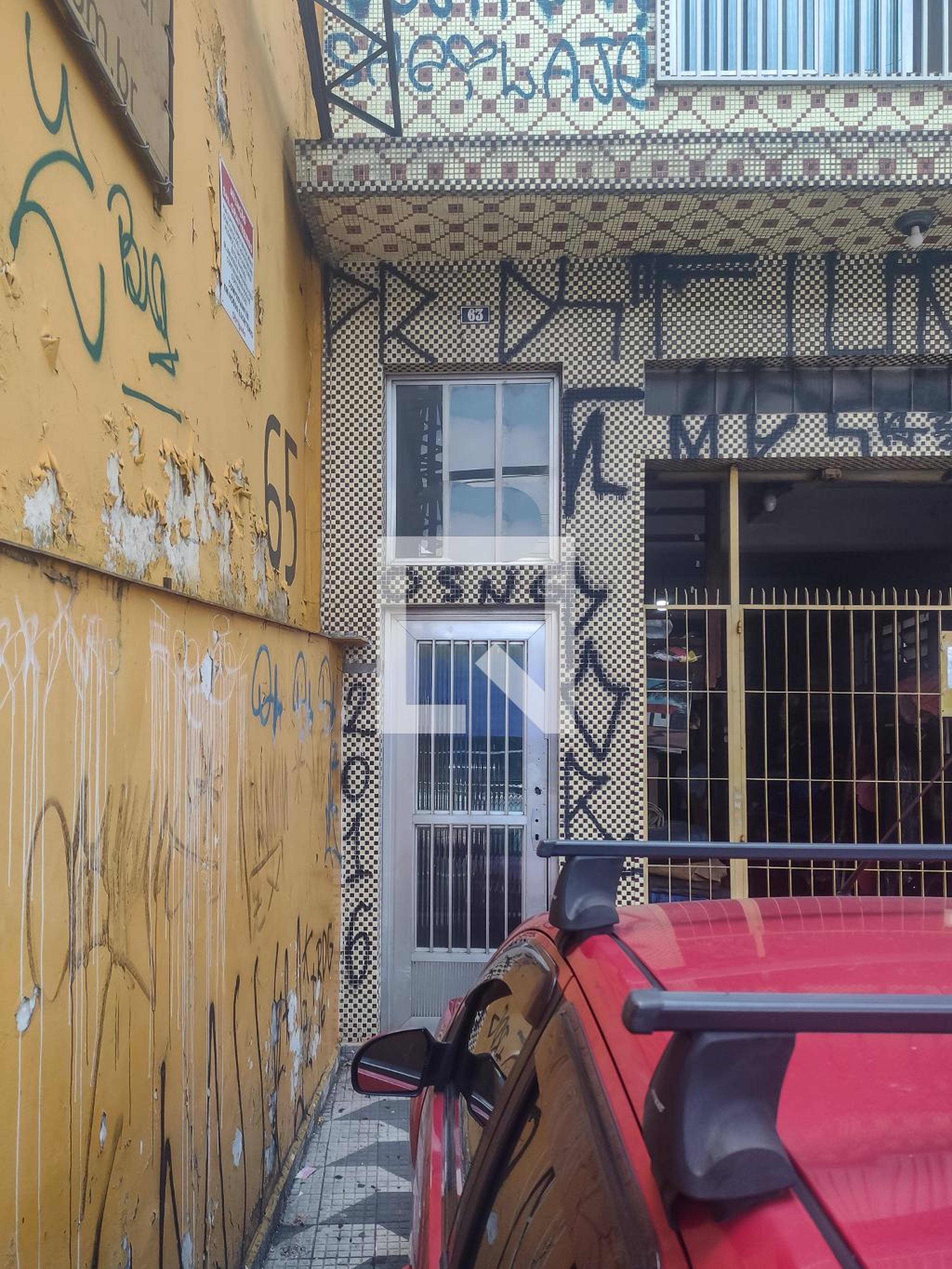 Fachada Condomínio em Rua dos Machados, 63